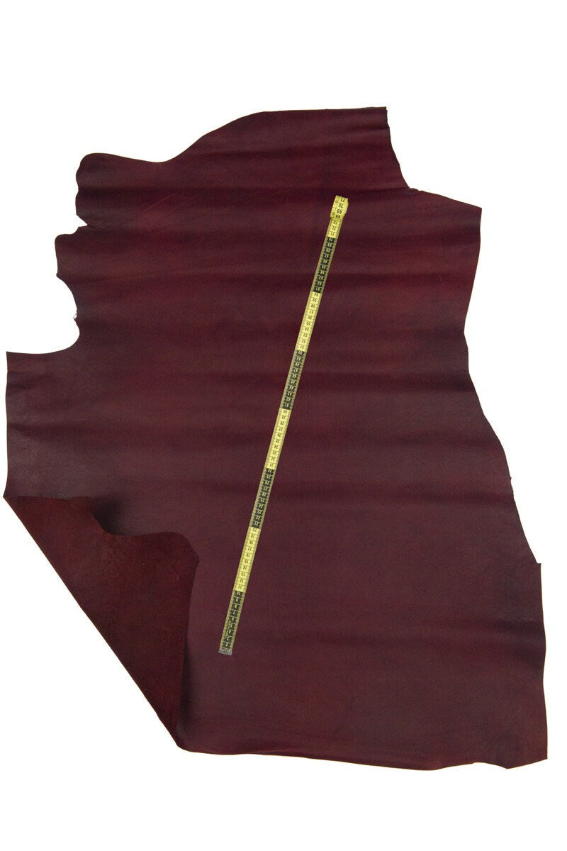 Vintage washed rustic pull up goat leather hide, oiled effect goatskin with light dark tones B16476-VT La Garzarara