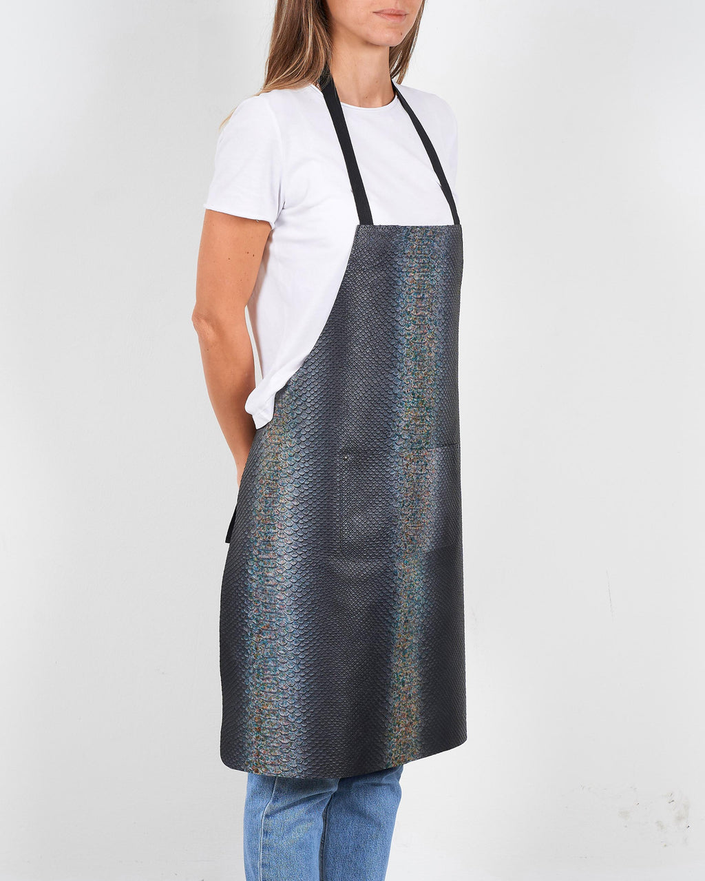 Handmade Leather Apron with Reptile Texture – Stylish, Durable & One-of-a-Kind