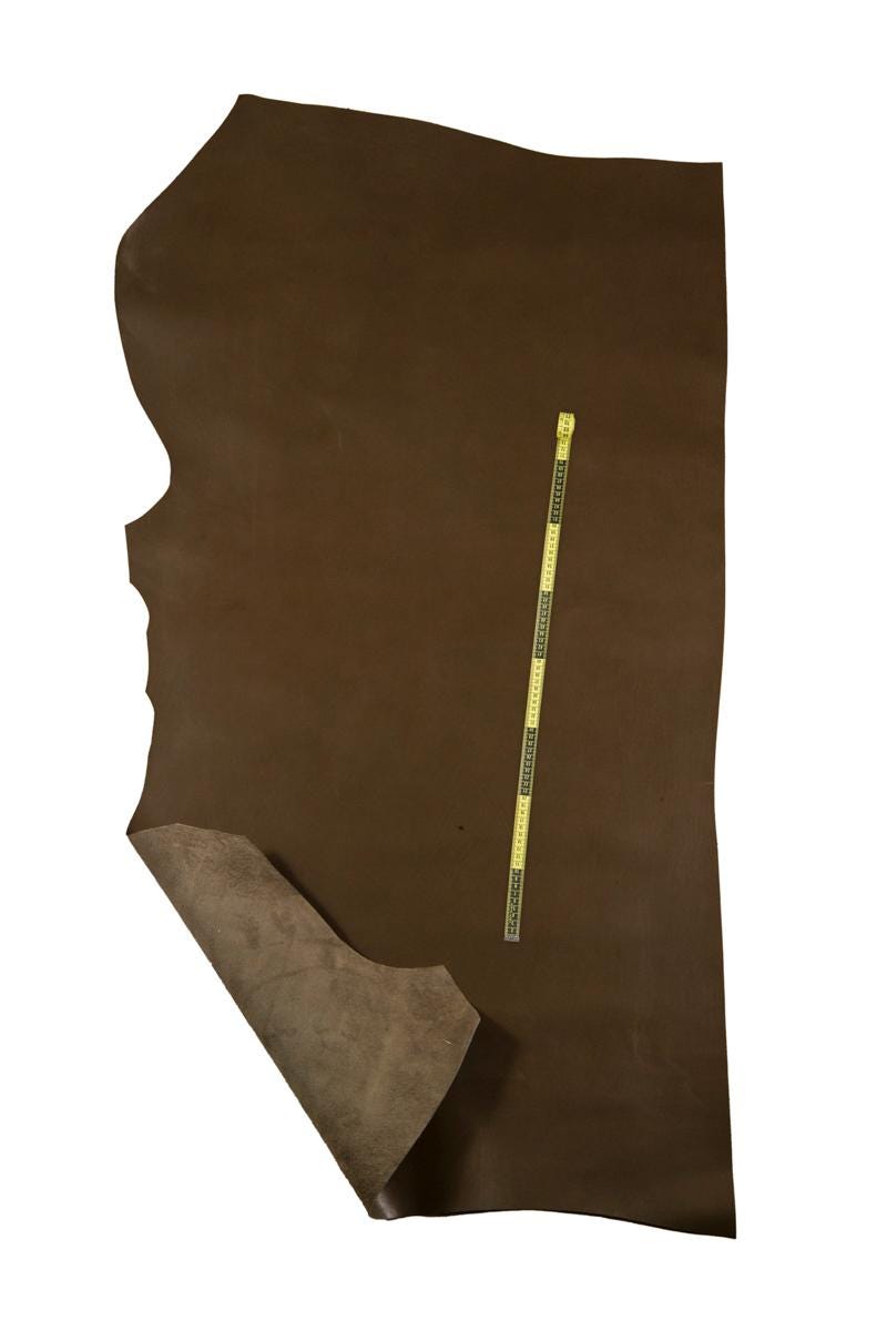 Firm Smooth Leather Hide, Chestnut Italian brown cow leather, glossy stiff cowhide 1.3–1.5 mm for accessories, B16676-TU La Garzarara