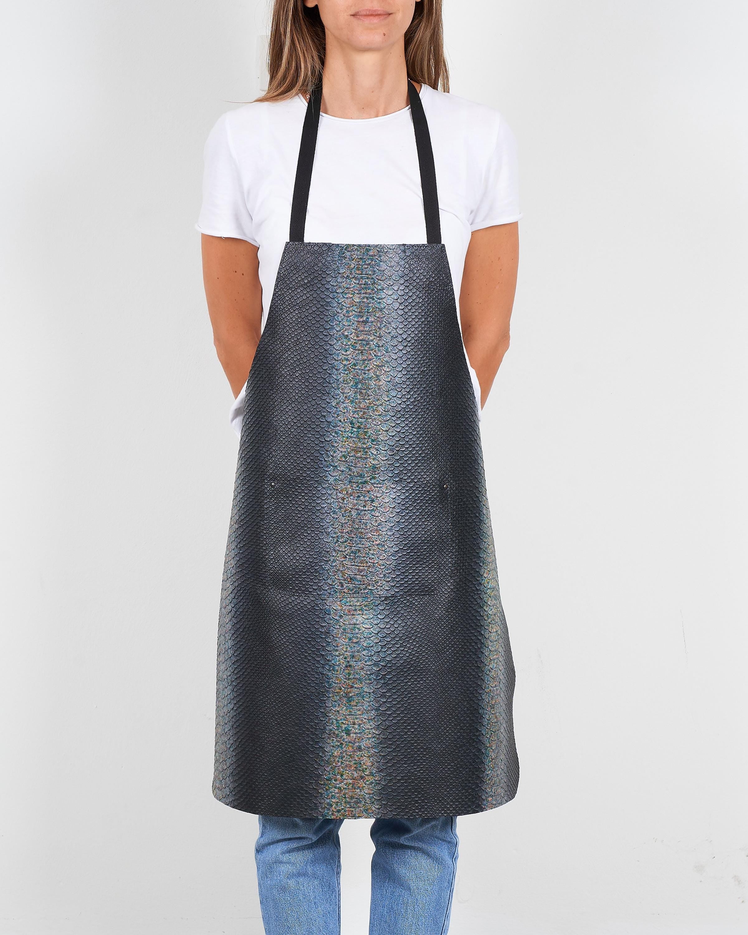 Handmade Leather Apron with Reptile Texture – Stylish, Durable & One-of-a-Kind
