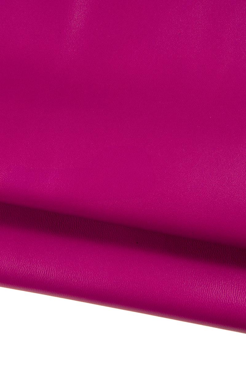 Fuchsia matching leather skins, lot of metallic pink leather and smooth magenta hides for handbags bold color B16977-MT La Garzarara