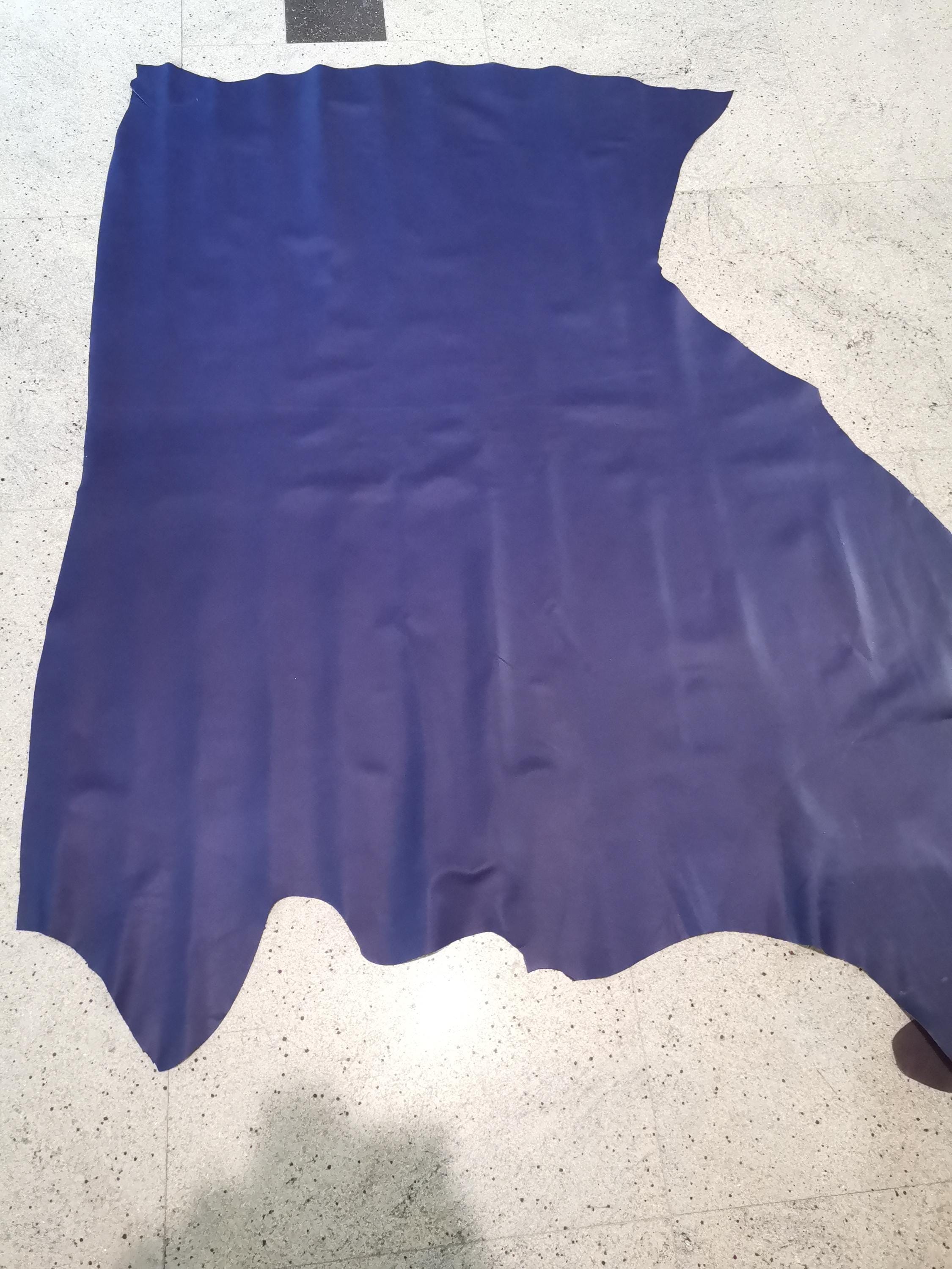 Large Electric blue calfskin, smooth whole leather skin, soft cowhide hide for furniture and bags B17329-TU La Garzarara