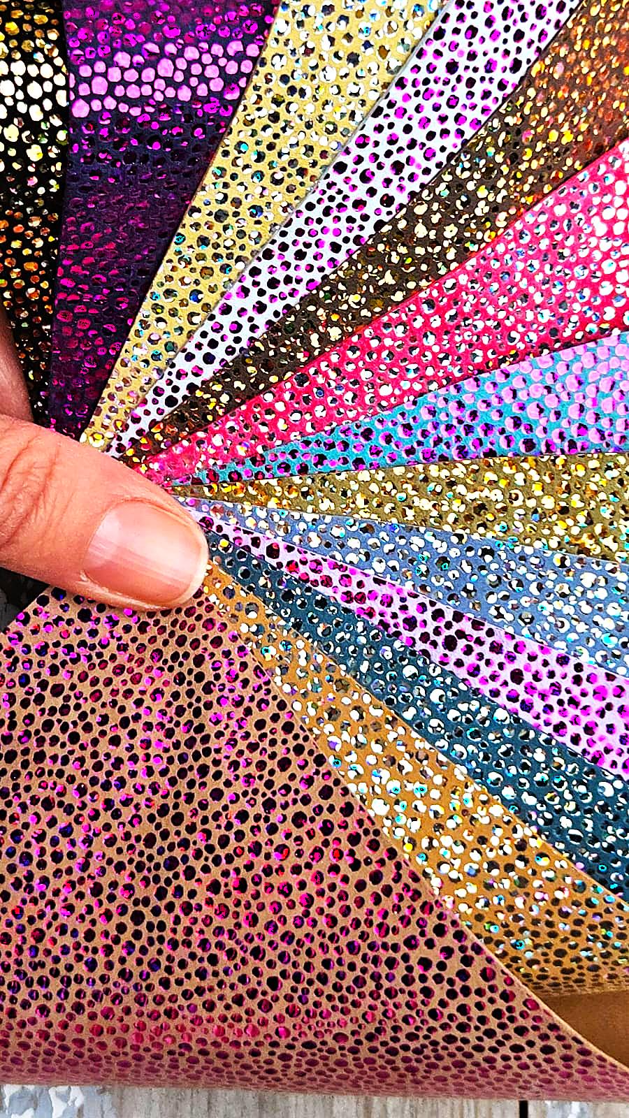 15 Glitter metallic leather scraps, multicolor tones, random selection, pieces selected from the colors of the photos 6x5" / 15x12 cm RT265