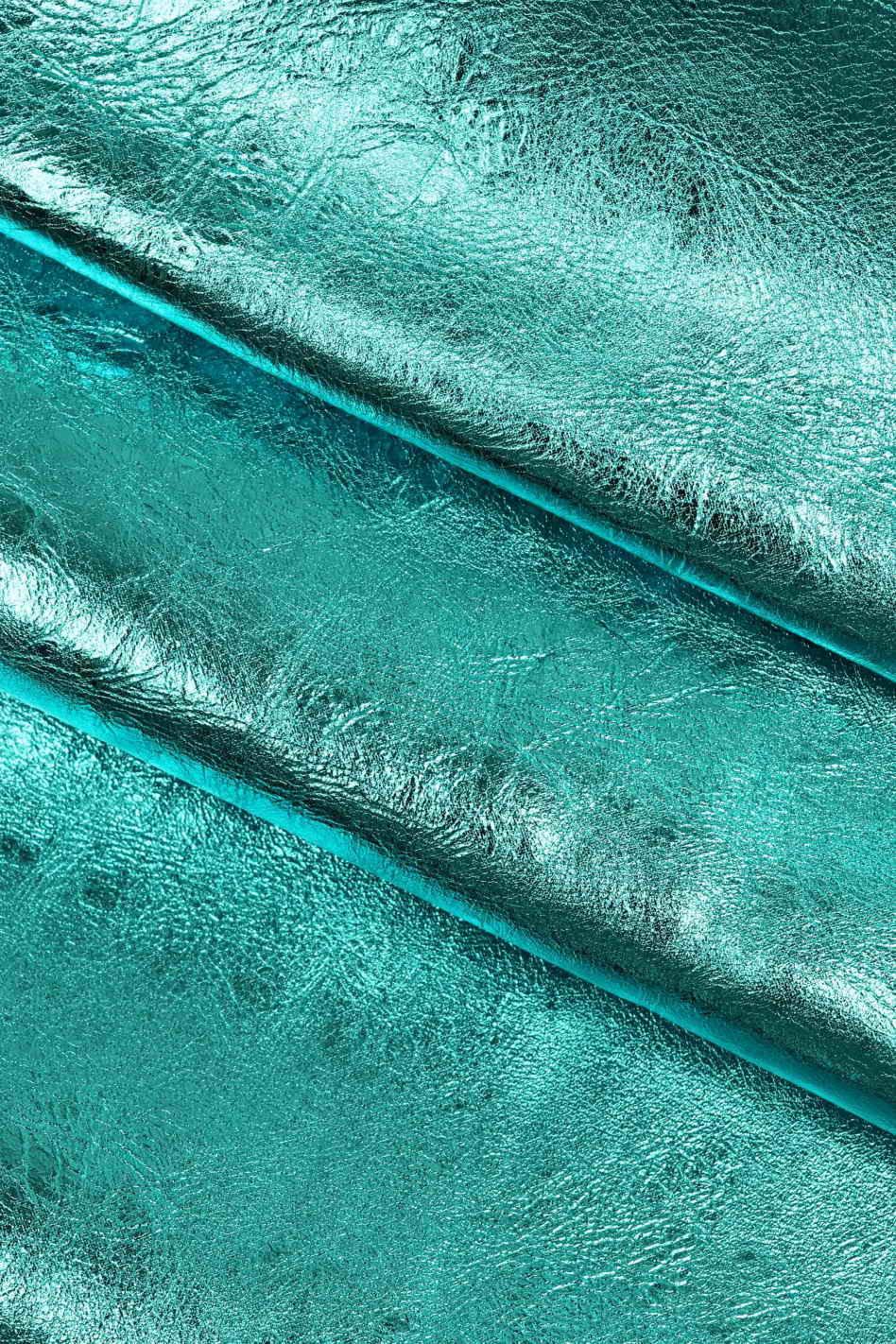 Lime Green Mirror Leather Hide, Vintage Metallic Leather, Soft Laminated Leather for Bags & Leathercraft B17576-MT La Garzarara