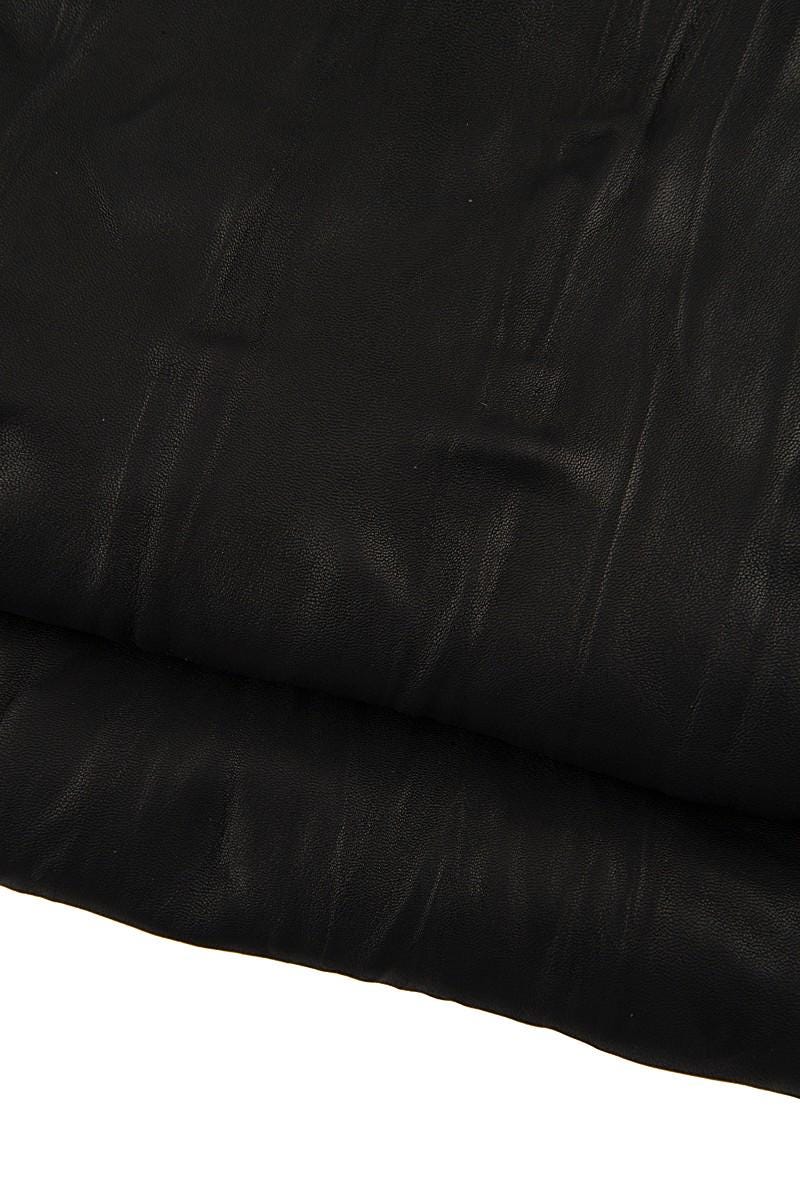 Black WRINKLED leather skin, semi glossy sporty soft goatskin, cortex like print on hide B17366-TB La Garzarara