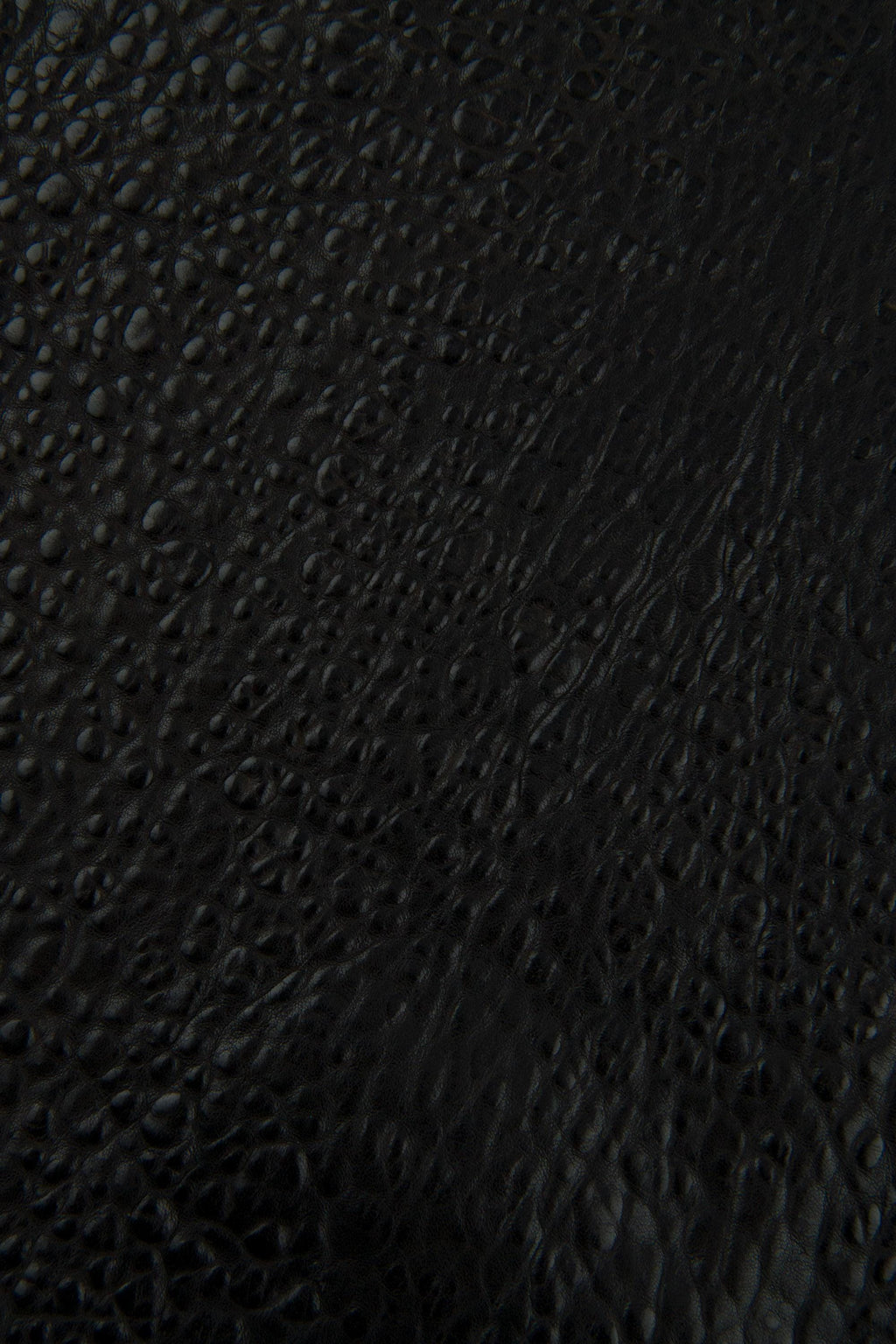 Black BUBBLE Print effect sheepskin, glossy sporty leather hide, grain lambskin for crafting B17451-TB La Garzarara