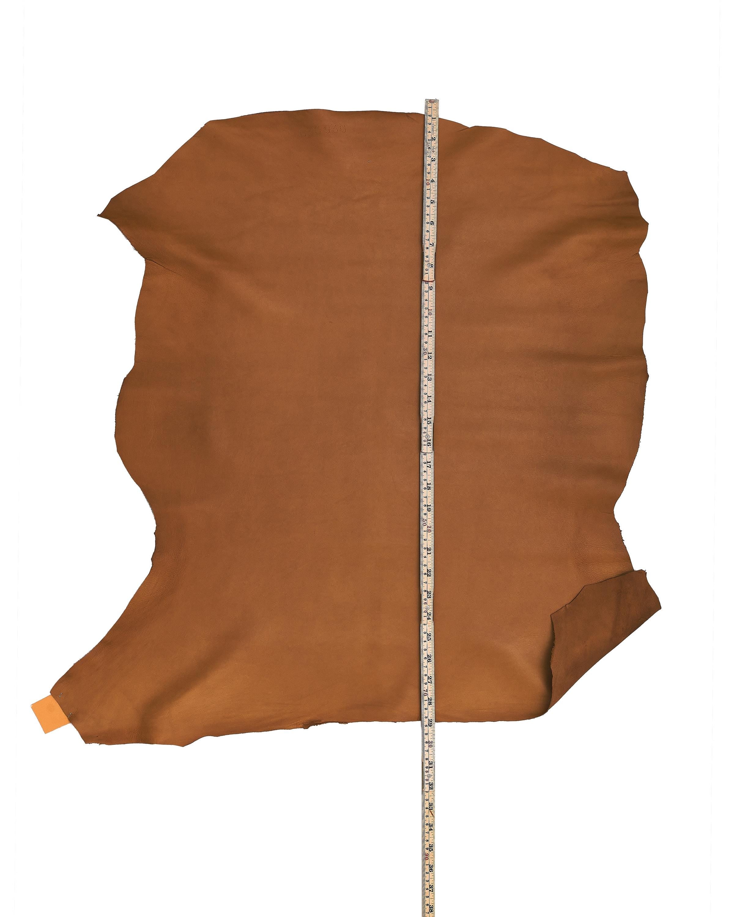 Tan sheepskin NAPPA leather, brown lambskin, smooth silky hide, ideal for bags and leather accessories 1.1 - 1.2 mm B17597-TU La Garzarara