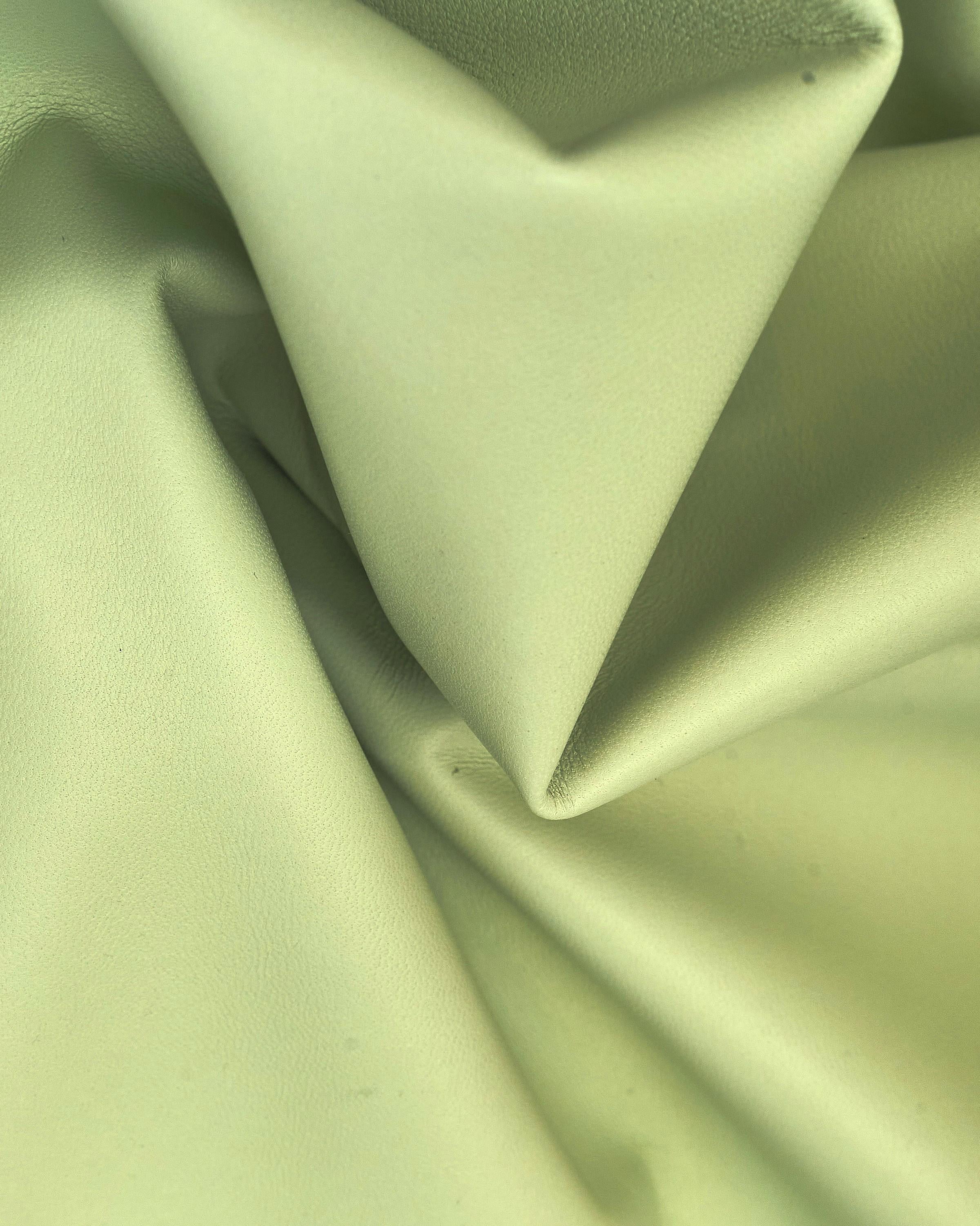 Pastel Pistachio green NAPPA leather, smooth soft lambskin, thin sheepskin, supple hide for garnments B17591-TU La Garzarara
