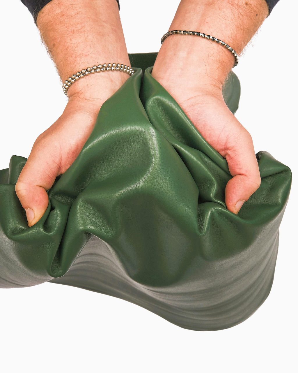 Flexible green nappa lambskin for GARMENTS, super soft lamb, silky semi glossy leather hide for clothing 0.7 - 0.9 mm B17584-TU La Garzarara