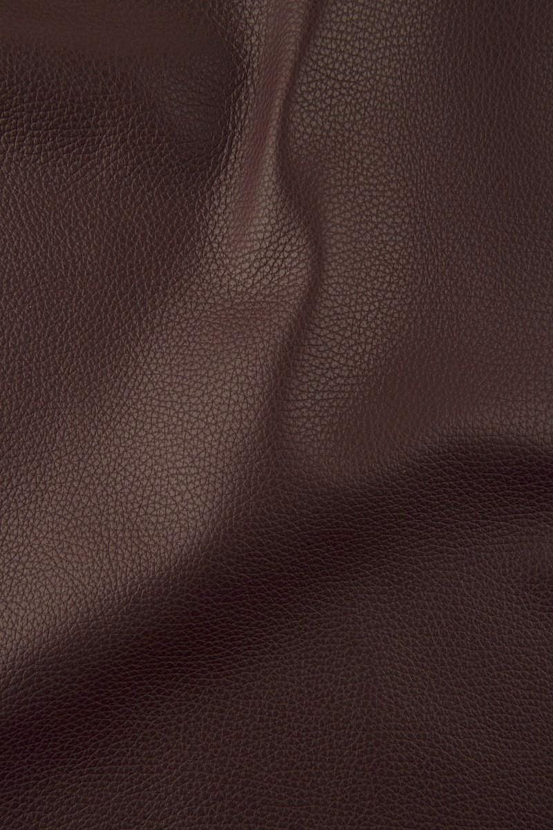 Brown pebbled calf cowhide leather SKIN hide, semi glossy soft grain 1.3–1.4 mm for bags, B17245-TU La Garzarara