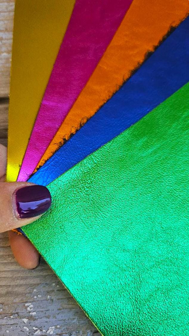 Vibrant Leather Scraps, Bold Metallic Color Offcuts, Bright Leather Pieces for Jewelry and DIYRT310 La Garzarara