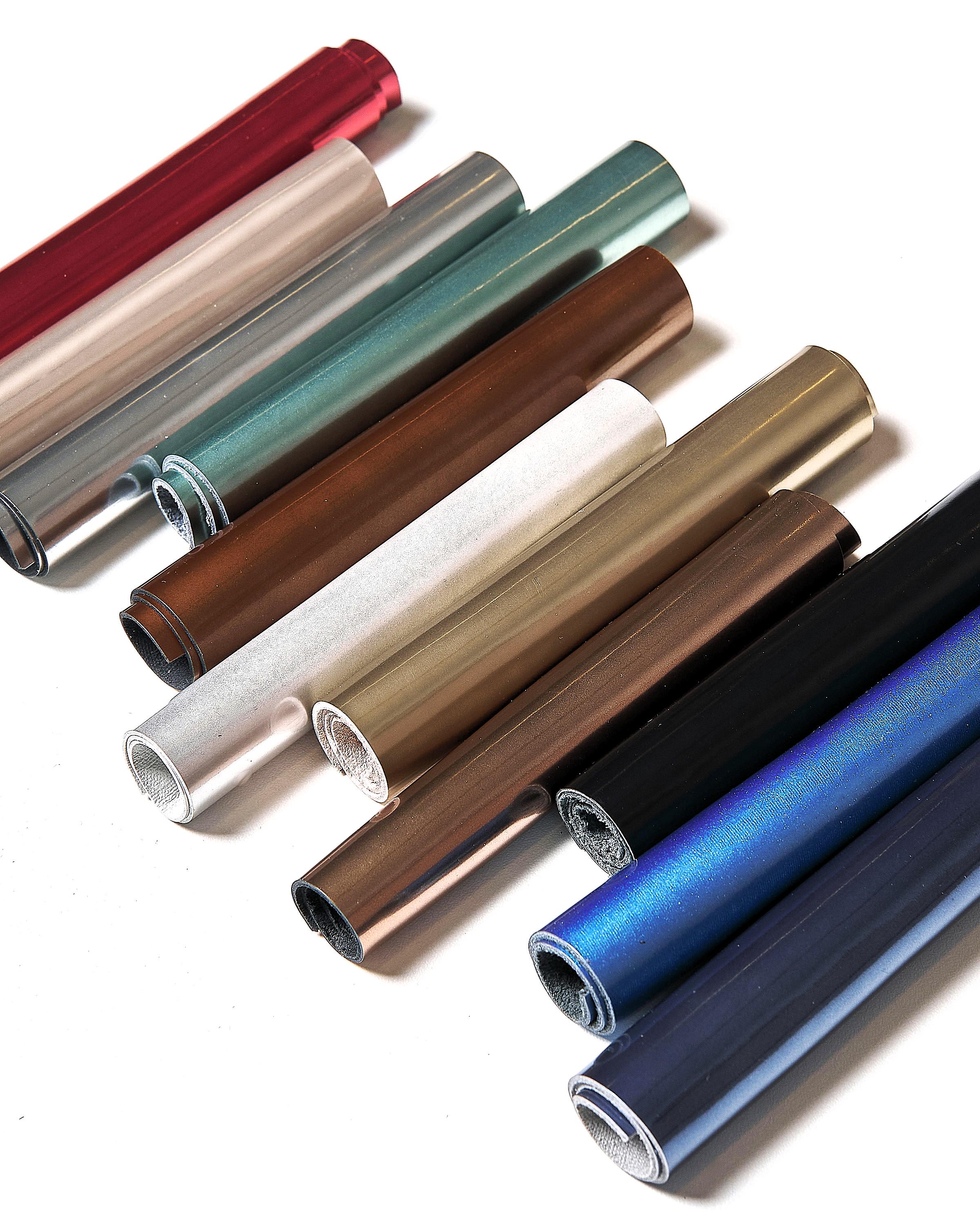 Liquid Patent Leather Scraps, Metallic High Gloss Offcuts, Wet Look Pieces for Jewelry and Fashion Crafts RT301 La Garzarara