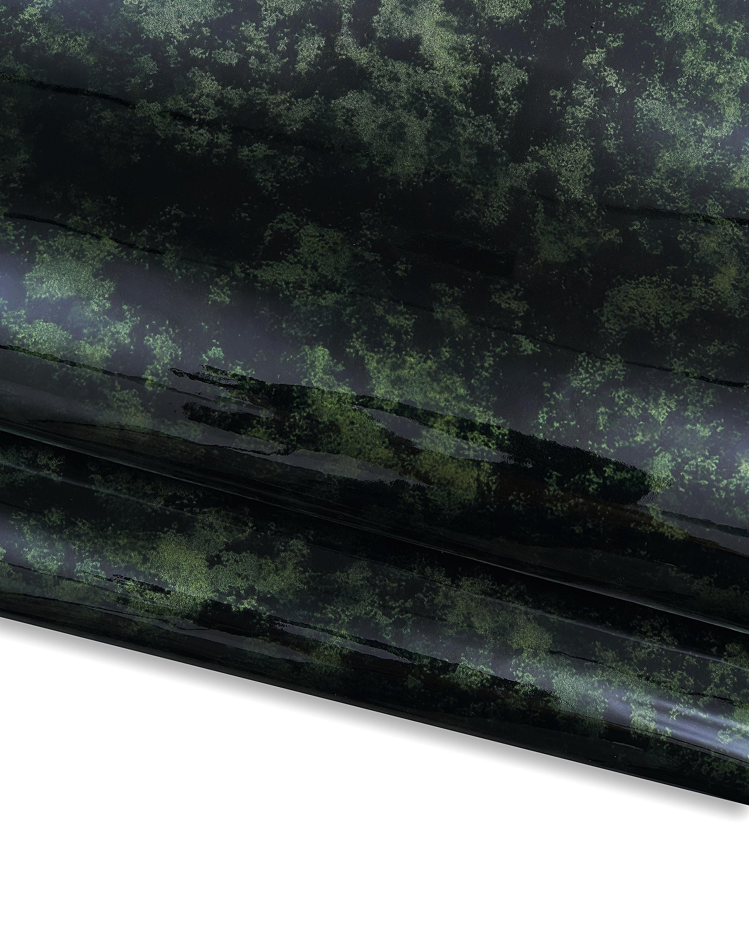 PEARLIZED patent leather hide, green black PRINTED cowhide, luxurious calfskin for hobbyists B17901-ST La Garzarara