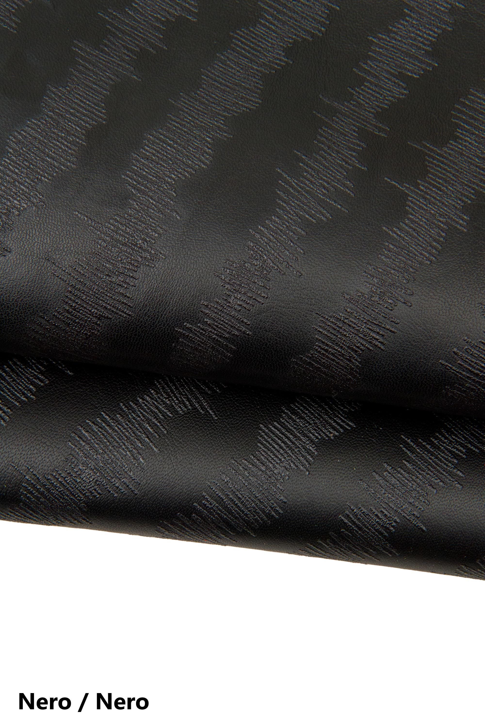 Black fancy leather skin, nappa lamb with graphic design, strip textured lambskin for bags and accessories B17677-VT La Garzarara
