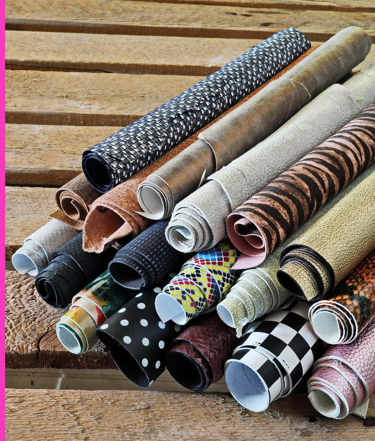 Printed Offcuts Leather, Variety Leather Pieces, Random Assortment textured leather pieces 1 lbs - 1,7 lbs - 2 lbs - 4 lbs