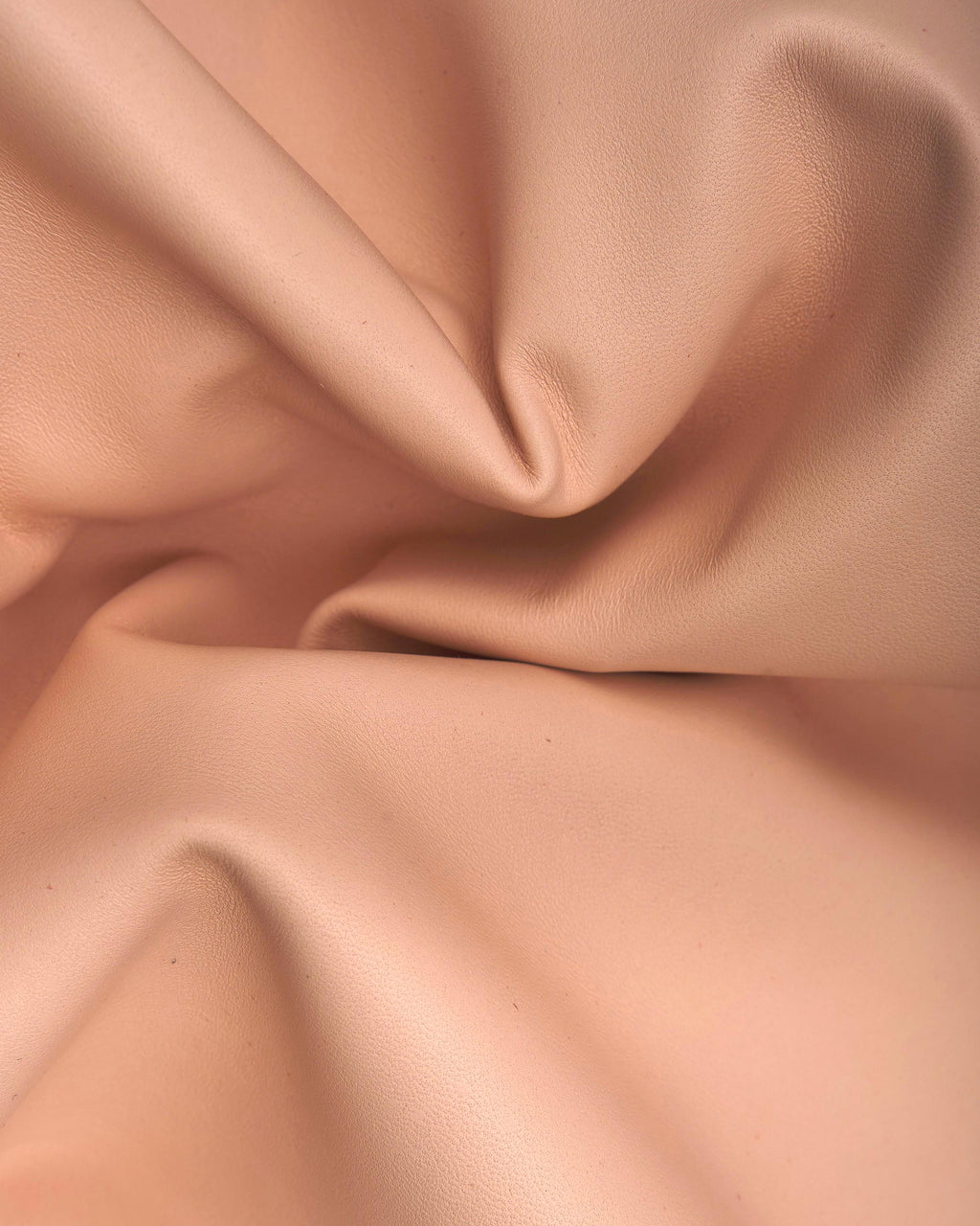 Thin soft lamb leather skins, cream and pink, supple lambskins, smooth silky sheepskin for garments and diy projects B17603-TU La Garzarara