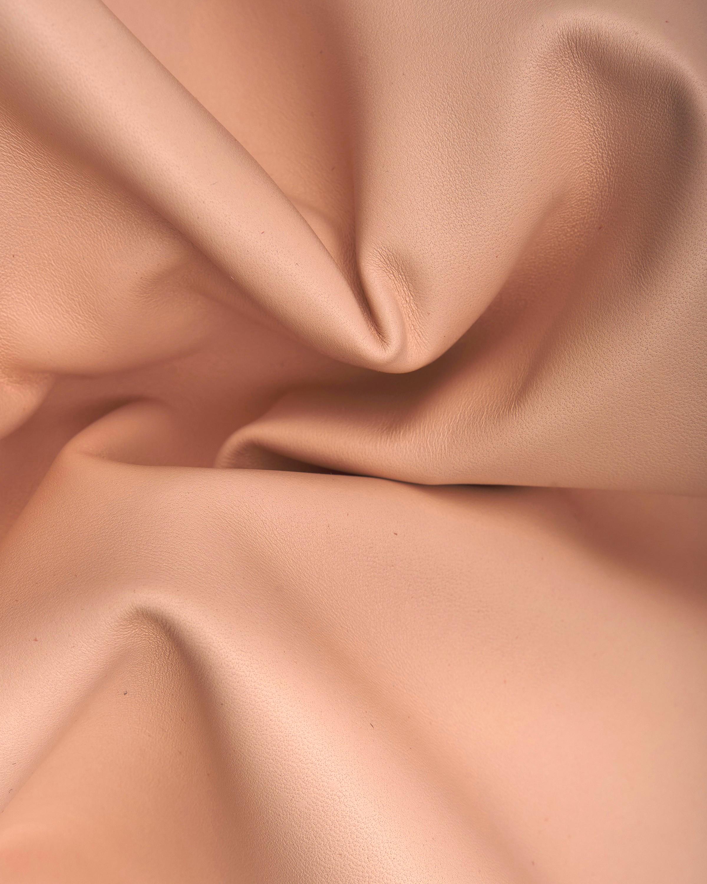 Thin soft lamb leather skins, cream and pink, supple lambskins, smooth silky sheepskin for garments and diy projects B17603-TU La Garzarara