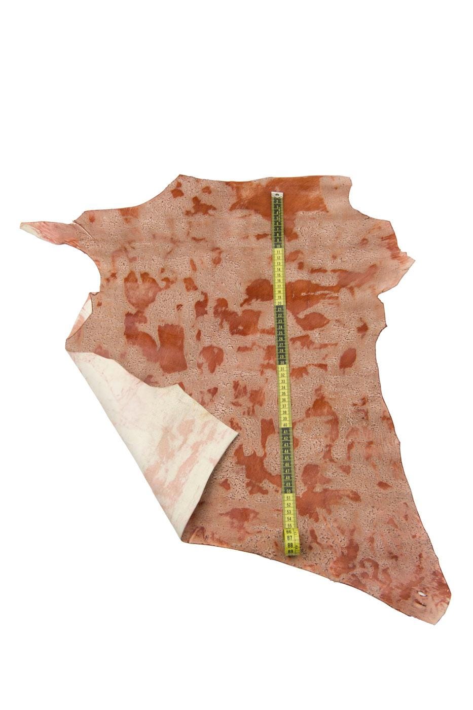 Distressed cognac leather skin, fabric look goatskin, worn textured goat hide for hobbyists B18243-VT La Garzarara