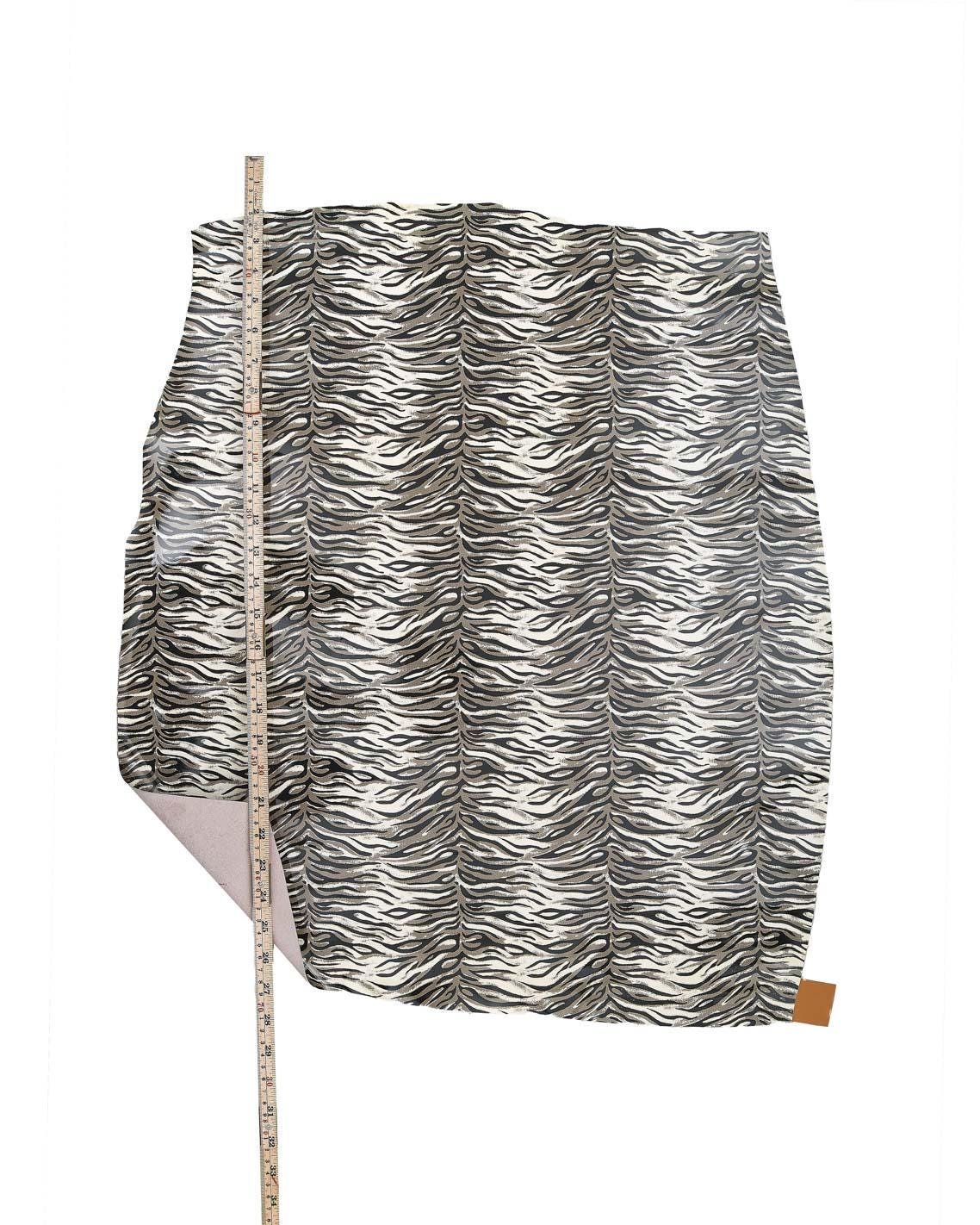 ZEBRA printed PATENT leather hide, black - white - grey animal texture on glossy calfskin, cowhide for diy projects B17955-ST La Garzarara