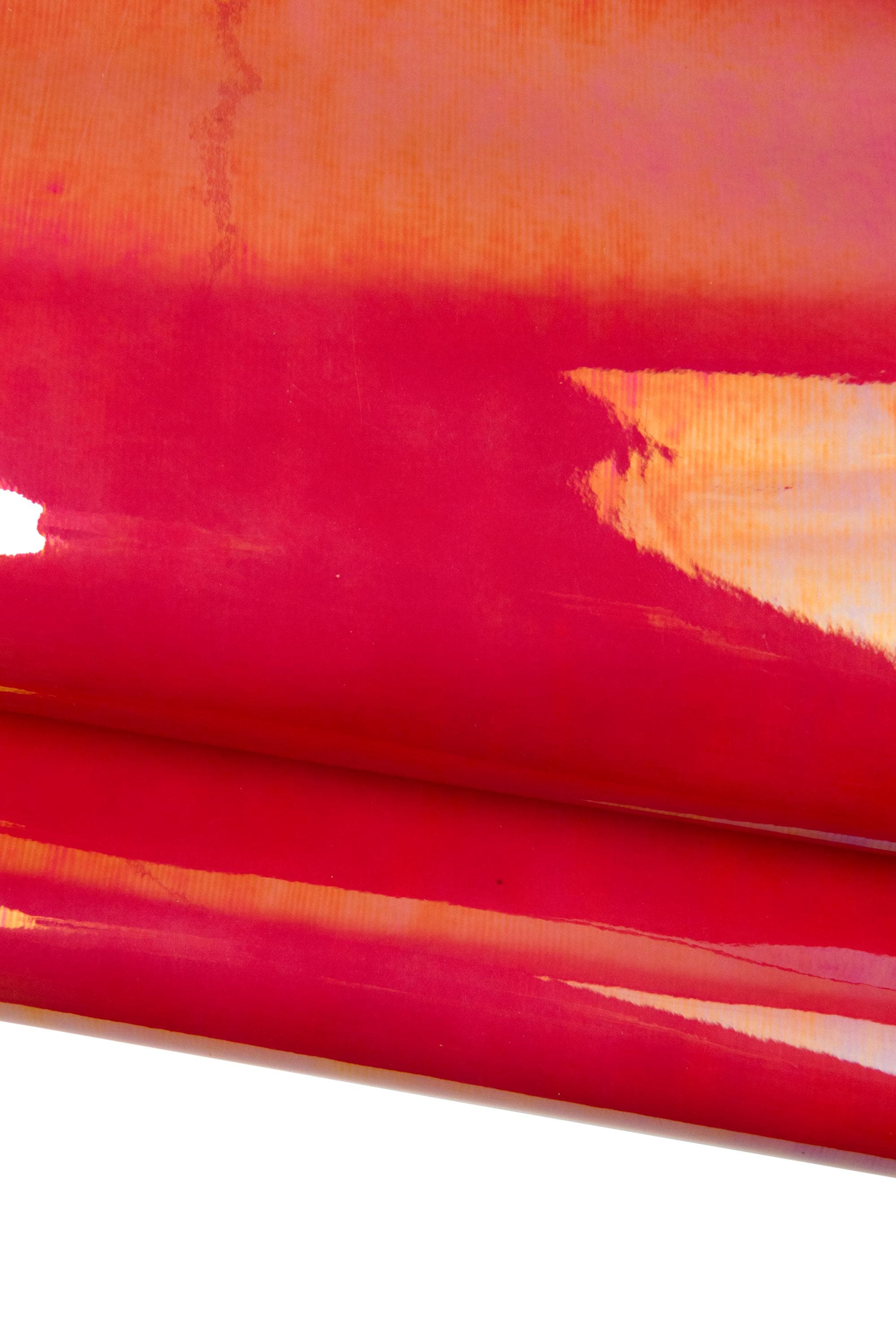 Magenta red HOLOGRAPHIC metallic leather skin, bright PATENT cowhide, smooth bright calfskin, medium softness B18527-ST La Garzarara