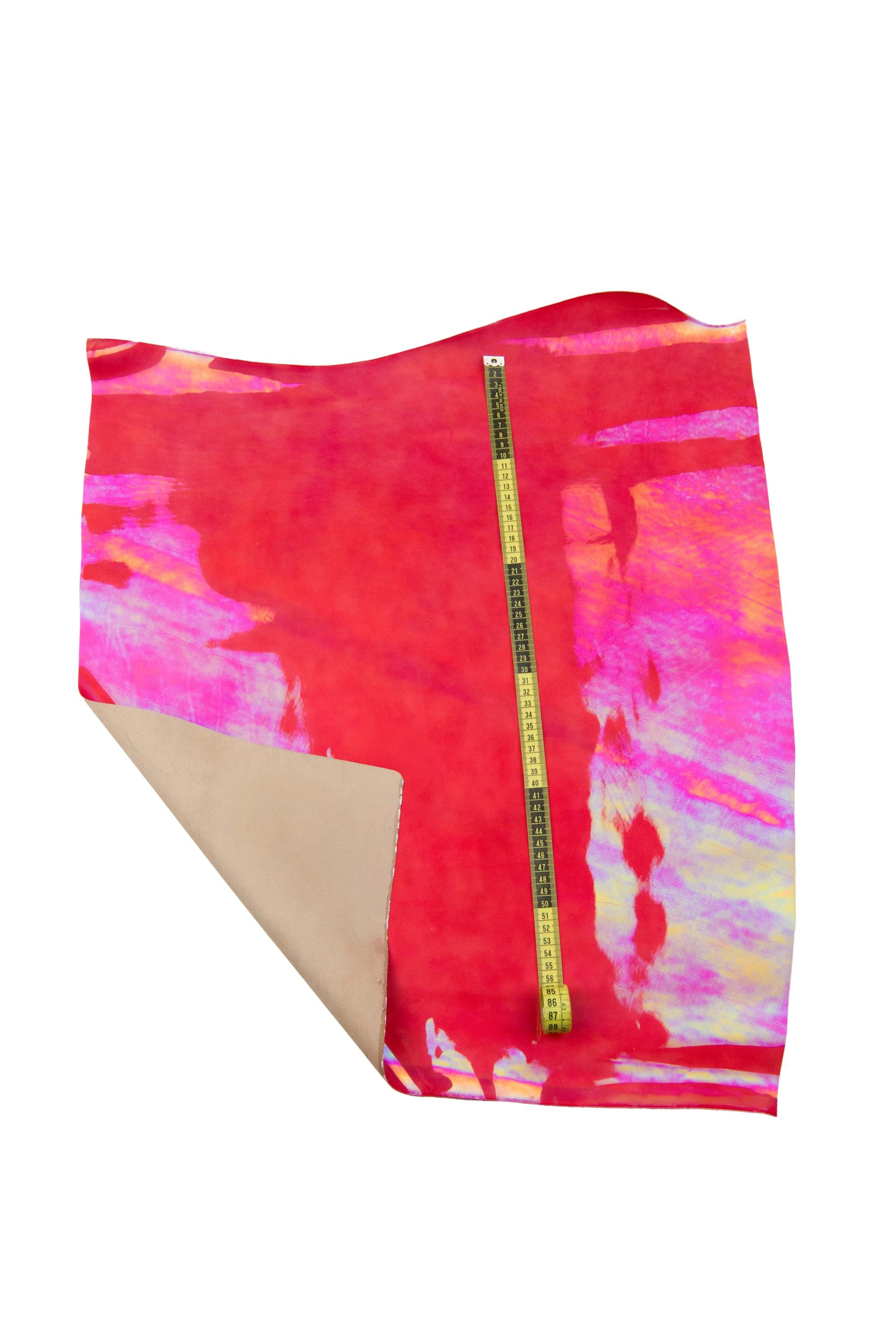 Magenta red HOLOGRAPHIC METALLIC leather skin, bright patent cowhide, smooth bright calfskin, 1.1- 1.3 mm B18526-ST La Garzarara
