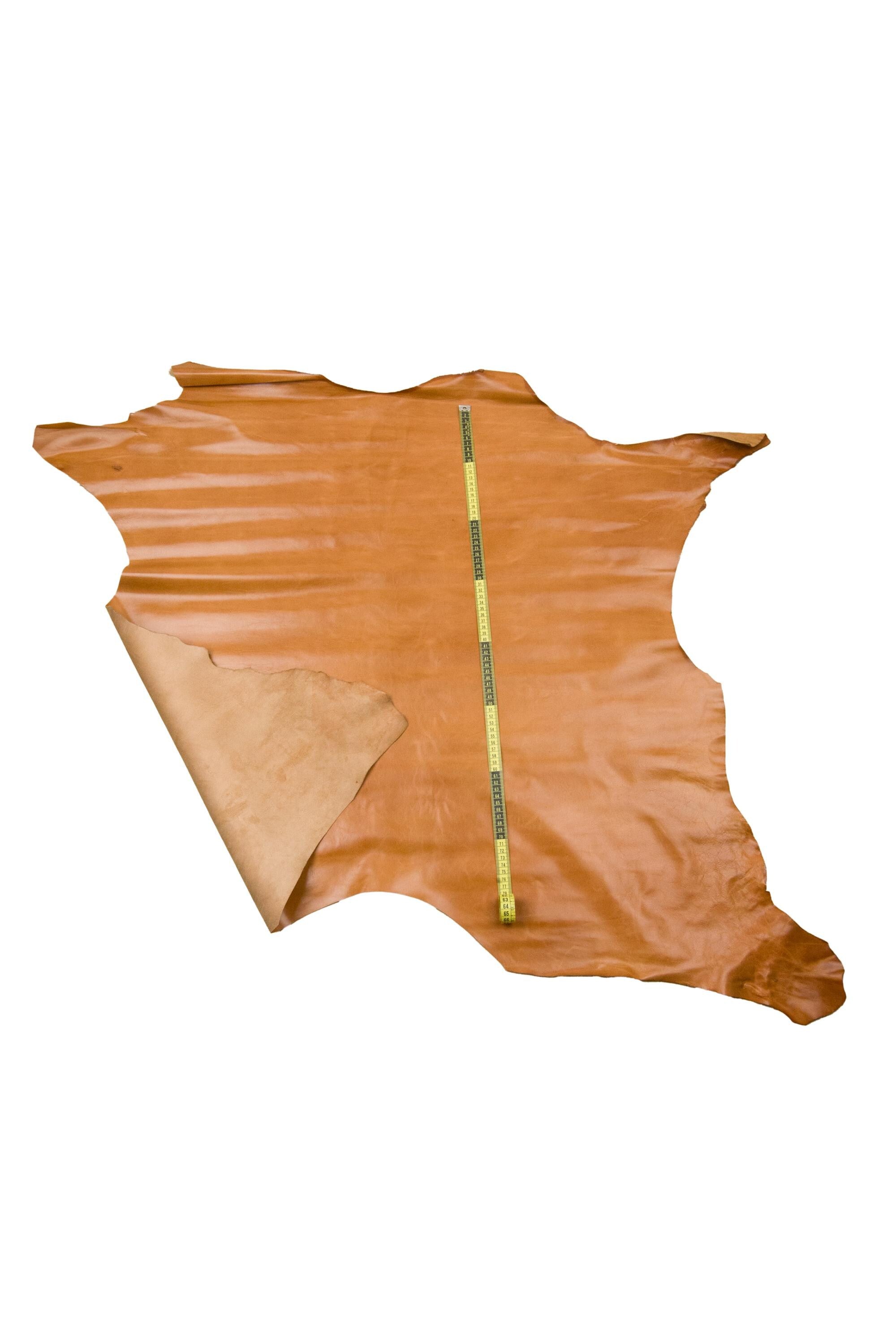 Tan SMOOTH leather hide, classic GLOSSY calfskin, brown cowhide 0.8 - 0.9 mm, medium softness, ideal for diy projects B18471-TU La Garzarara