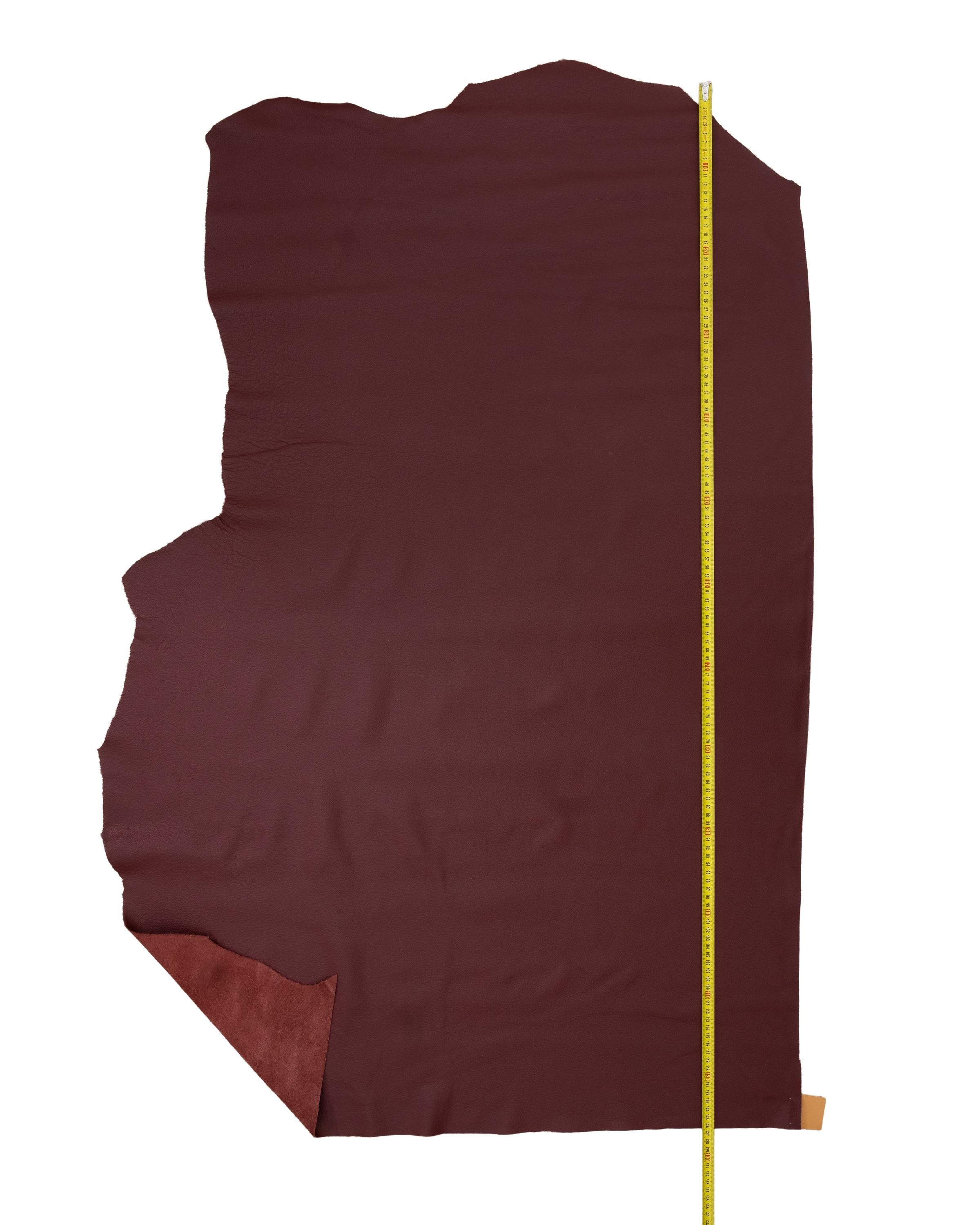 Soft wine grained cowhide leather, fine grain cow hide, medium weight caòf leather skin for bags and accessories, B18704-VT La Garzarara