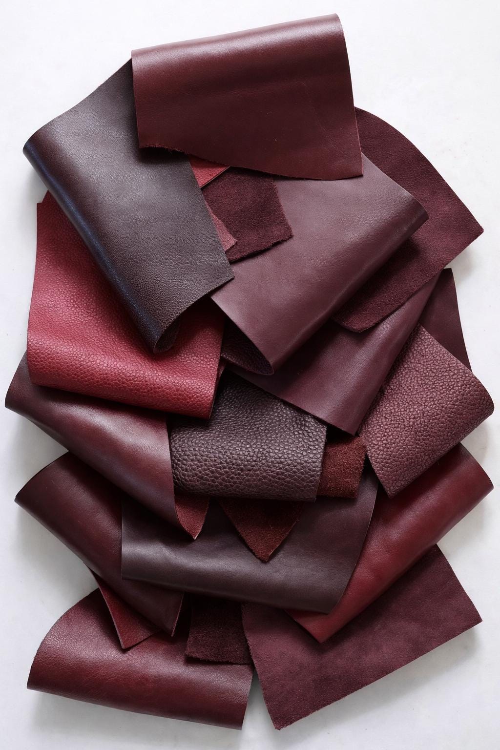 Deep Burgundy Leather Offcuts, Wine Red and Merlot Scraps, Smooth Grained Remnants for Handmade Accessories 0,8/1.0 mm(2 oz) B120