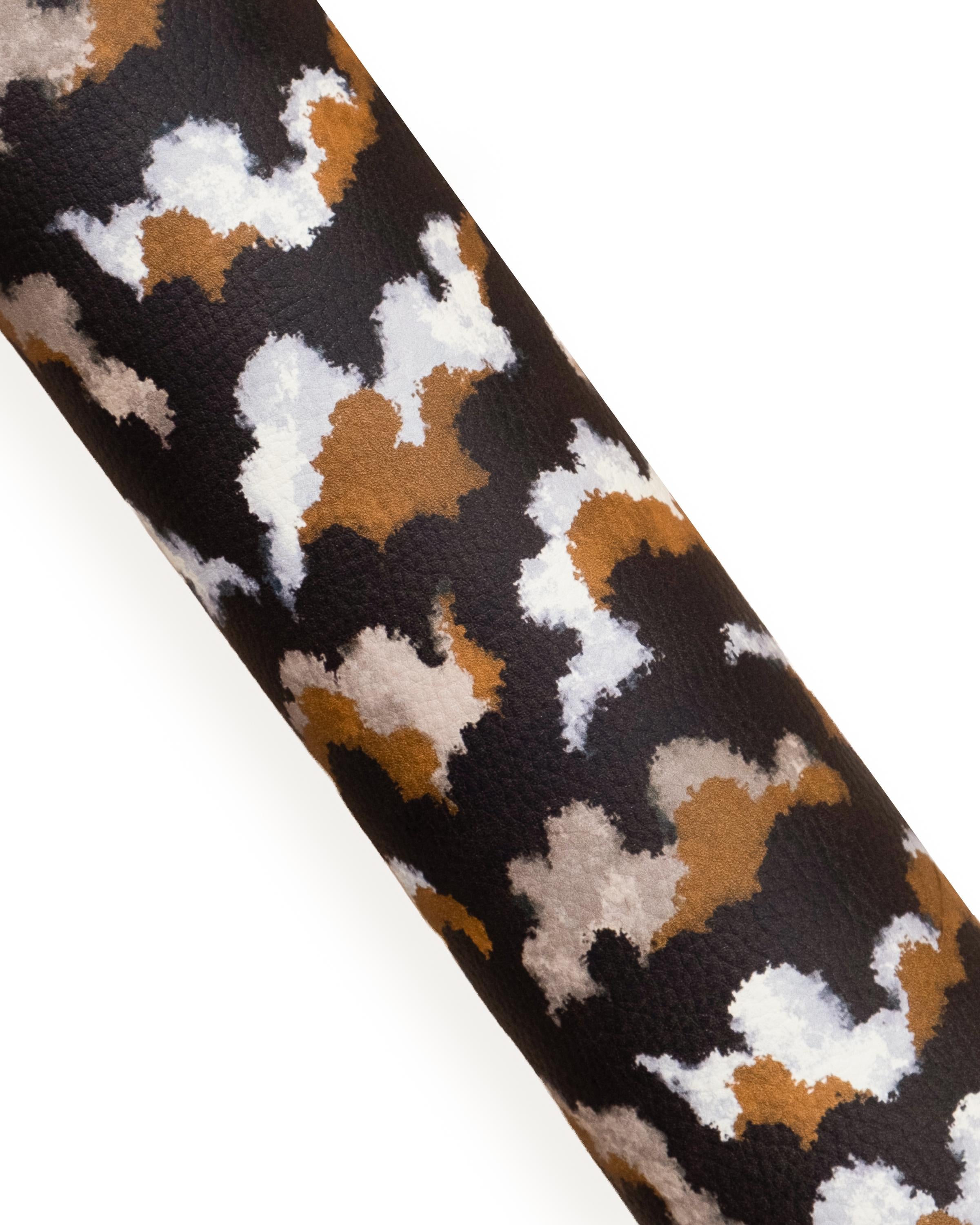 Brown leather skin, ABSTRACT print soft, beige and light brown GRAINY semi-glossy calfskin 1.6-1.8 mm B18740-ST La Garzarara