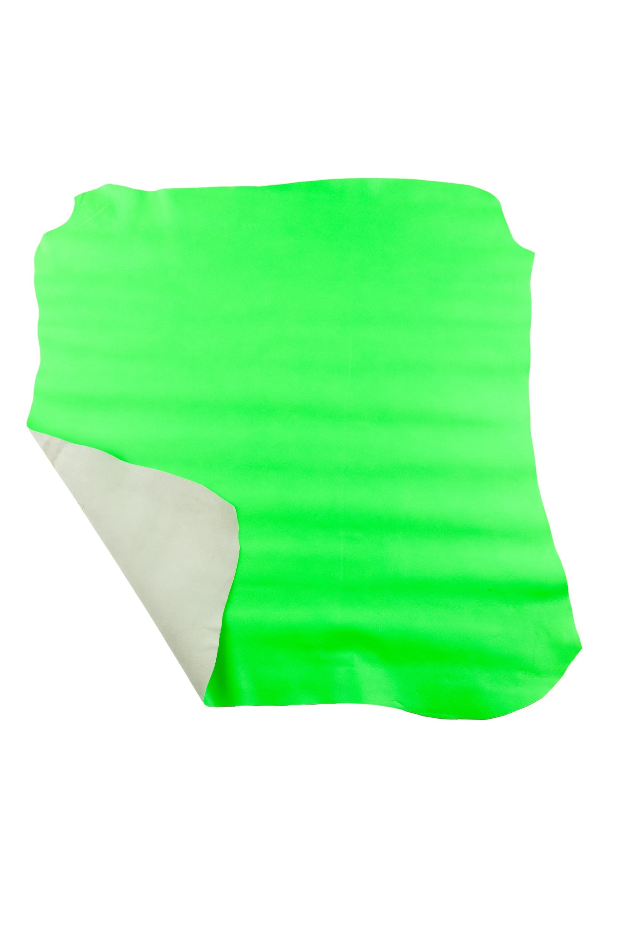 NEON GREEN tiny grain printed sheepskin, sporty soft leather skin, fluo green lambskin 1.0 - 1.1 mm for crafters B18868-TU La Garzarara