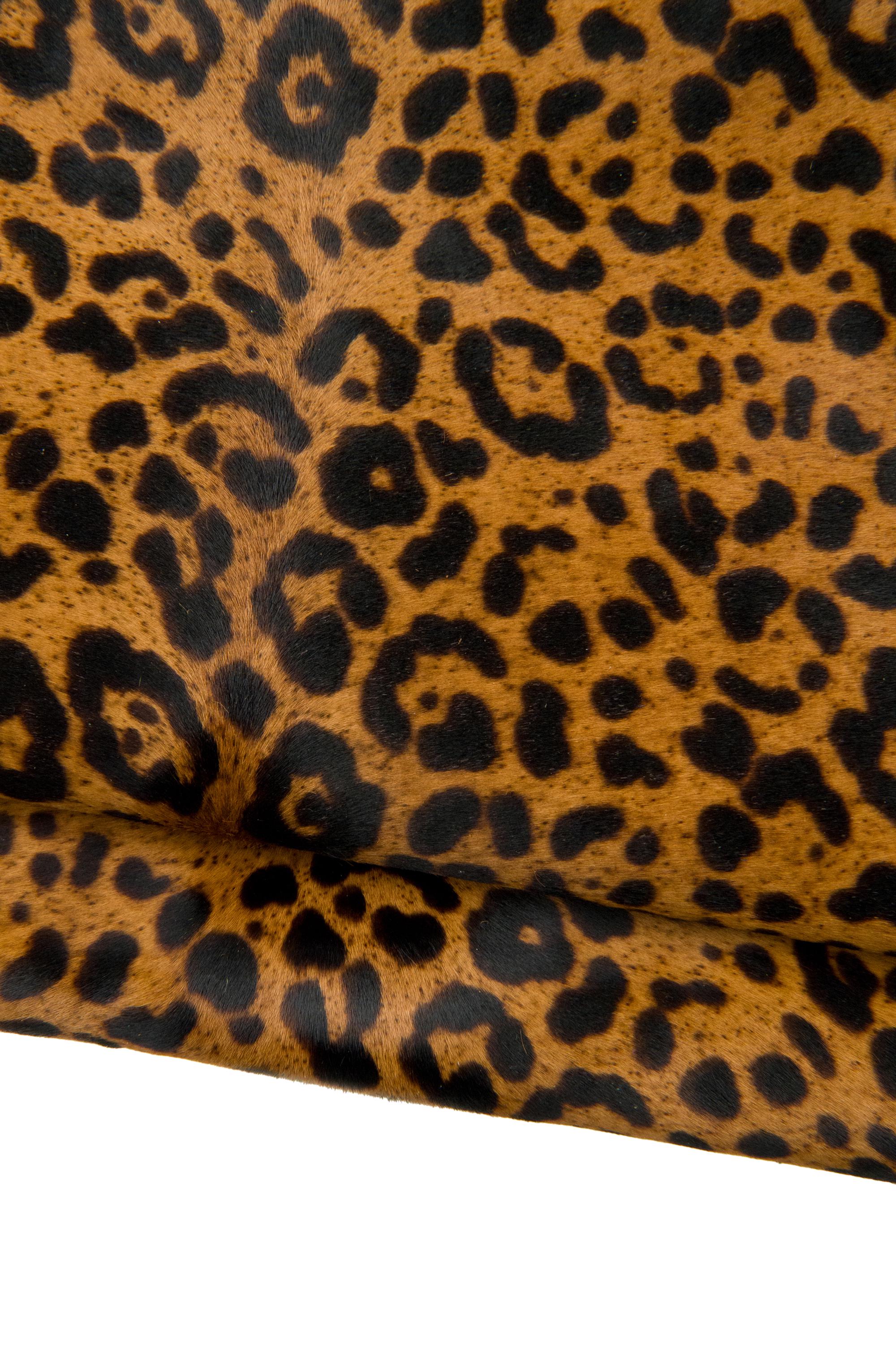 Brown LEOPARD HAIR on leather hide, tan cheetah textured pony skin, soft hairy cowhide for crafting B18708-CV La Garzarara