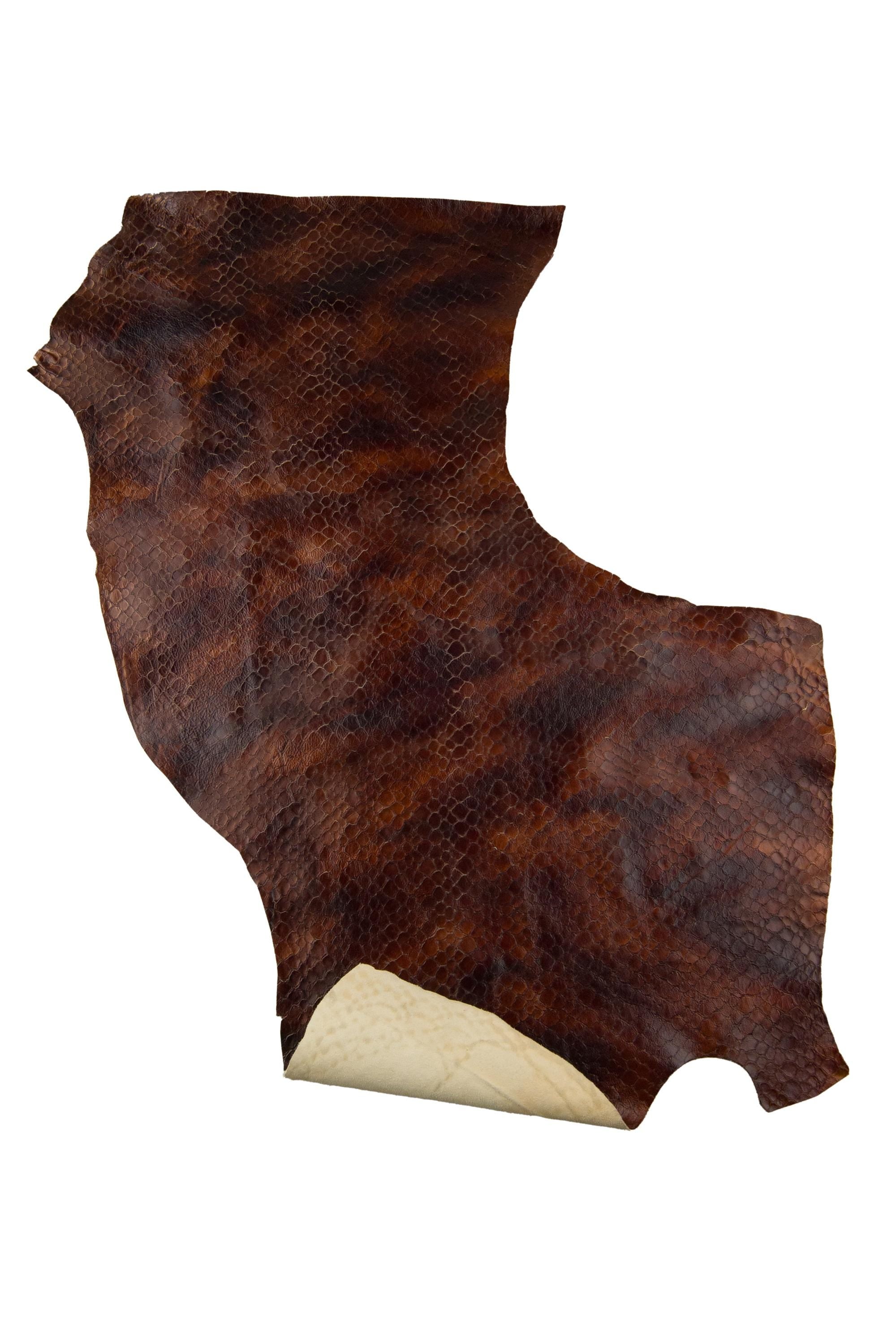 Brown CROCODILE printed leather hide, glossy embossed calfskin, ALLIGATOR textured cowhide for diy projects B19120-ST La Garzarara