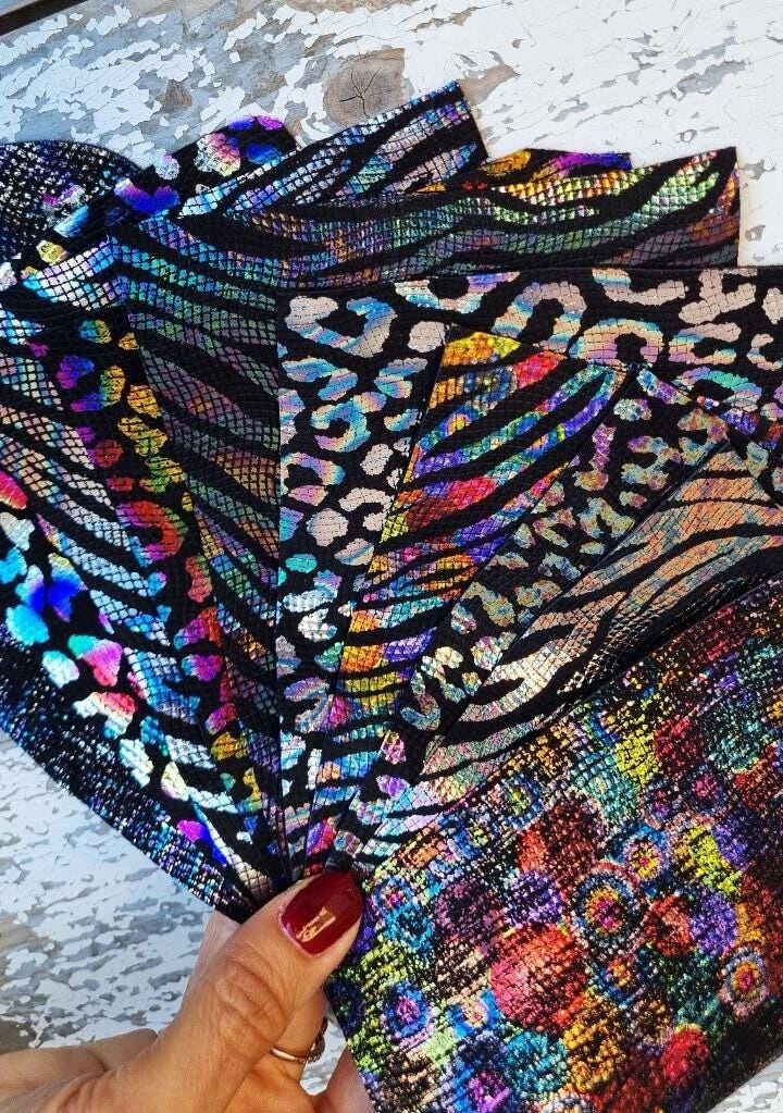Rainbow Holo Leather Scraps, Holographic Prism Iridescent Leather Pieces, Metallic animal print Offcuts for Crafts RT18/B La Garzarara