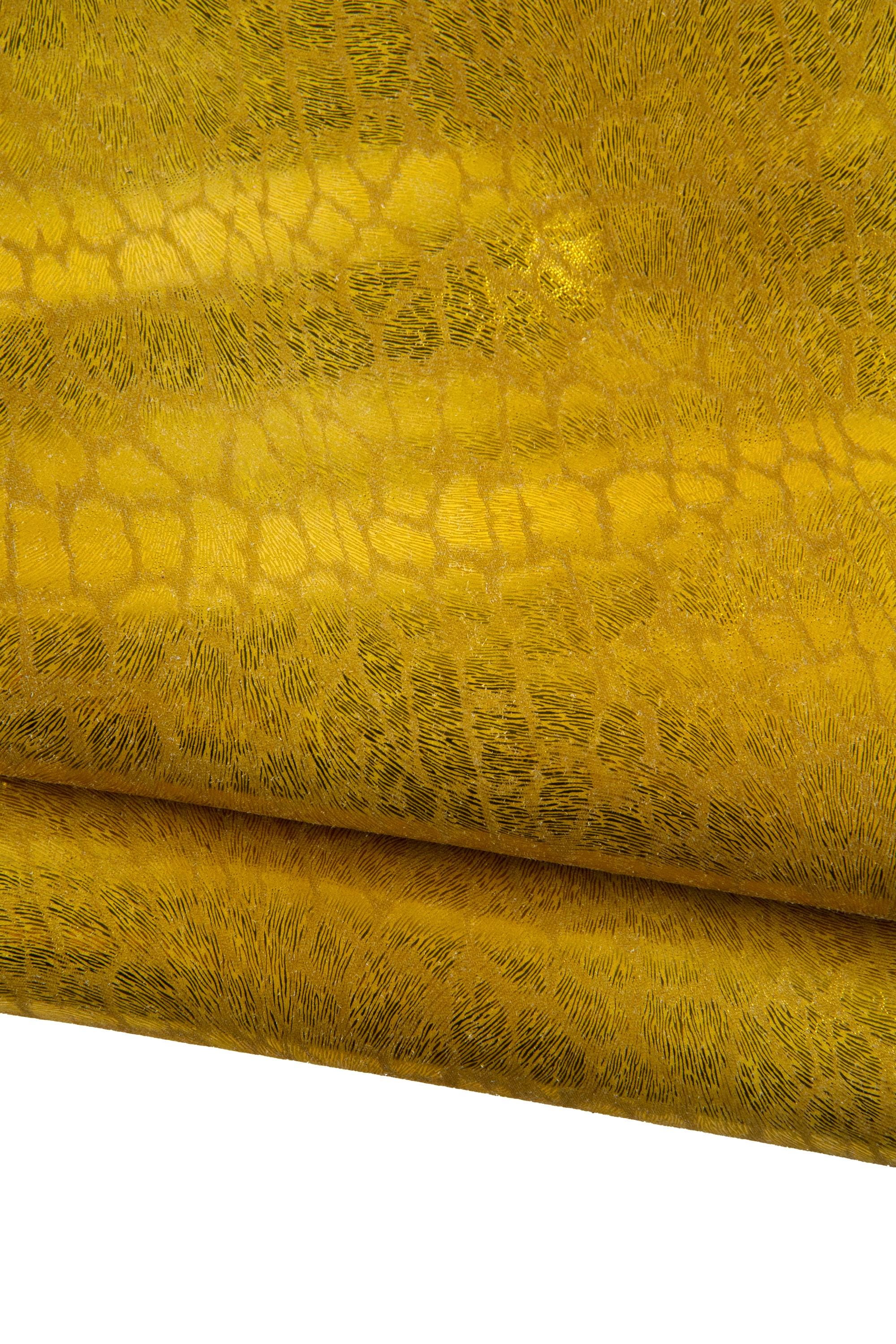 Gold LEOPARD printed leather skin, golden METALLIC goatskin - animal texture on soft bright skin for hobbyists B19269-MT(st) La Garzarara