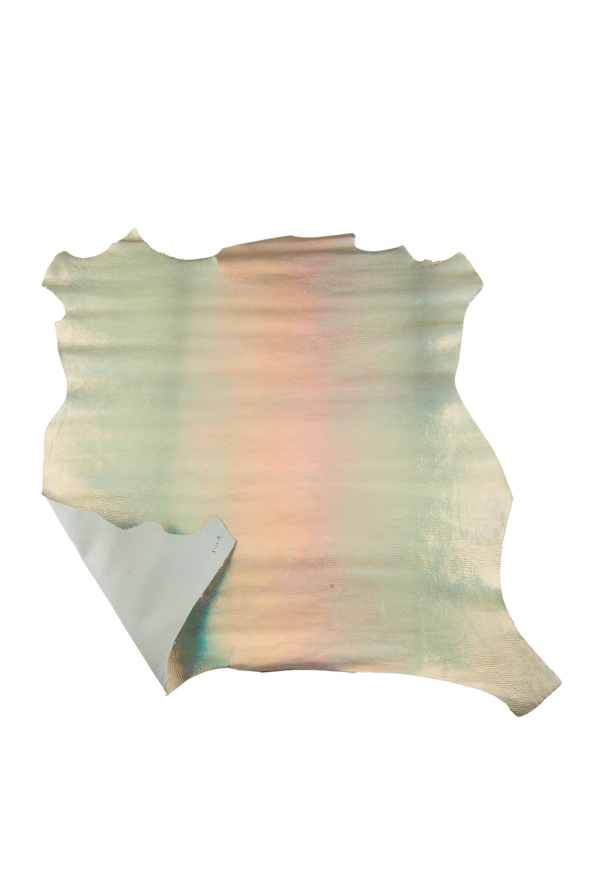 Light gold IRIDESCENT metallic leather skin, holographic WRINKLED goatskin, glossy soft hide for hobbyists 0.5-0.6 mm B19023-MT La Garzarara