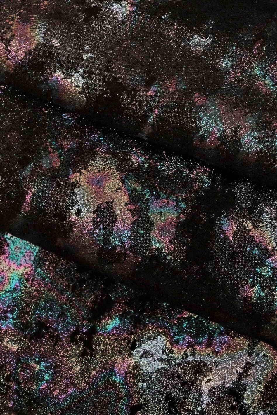 HOLOGRAPHIC leather skin - printed iridescent suede calfskin with texture effect, metallic GASOLINE skin B13157-MT(st) La Garzarara