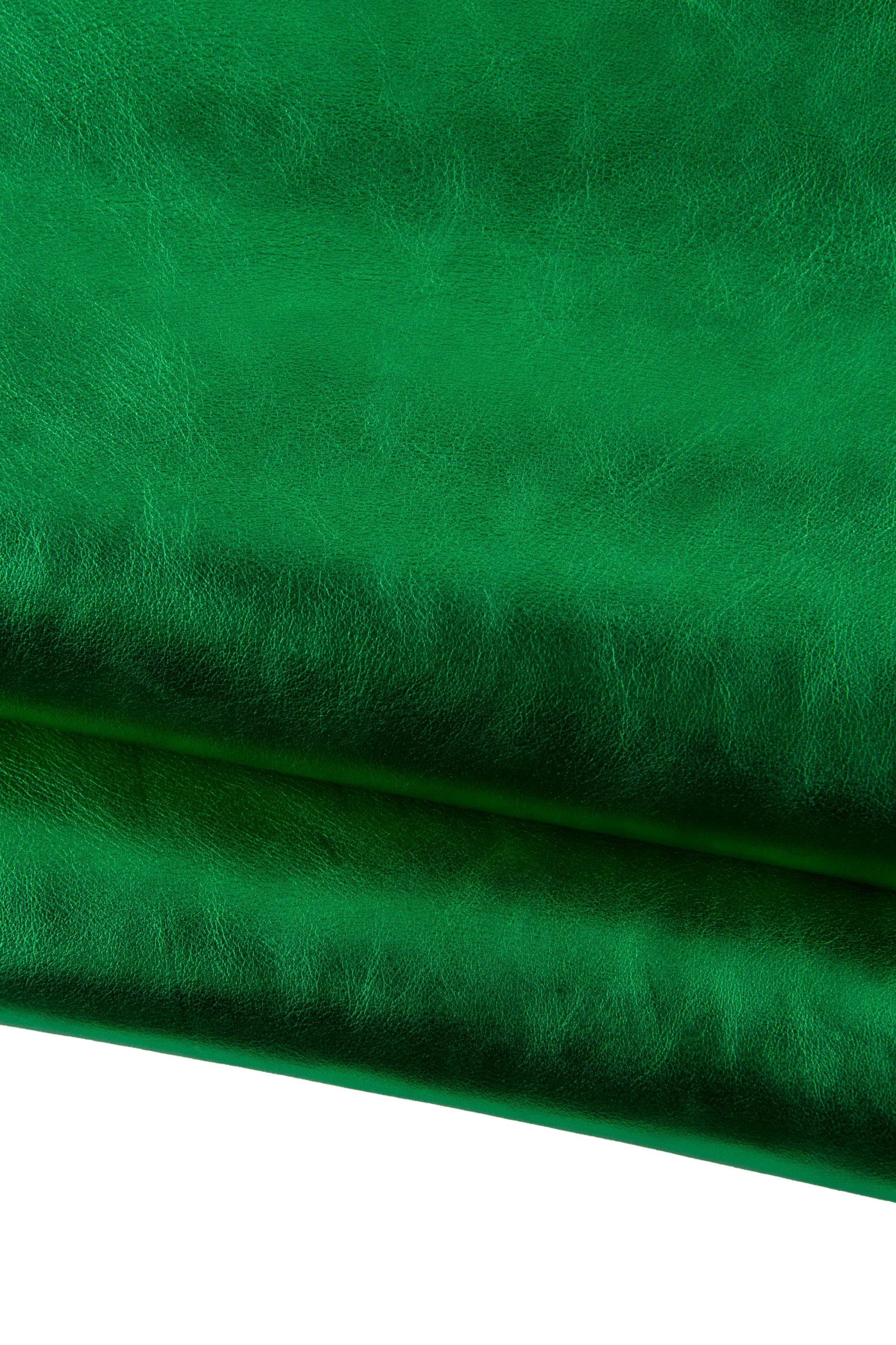 Green METALLIC leather hide, SMOOTH metal calfskin, glossy soft cowhide for hobbyists B19257-MT La Garzarara