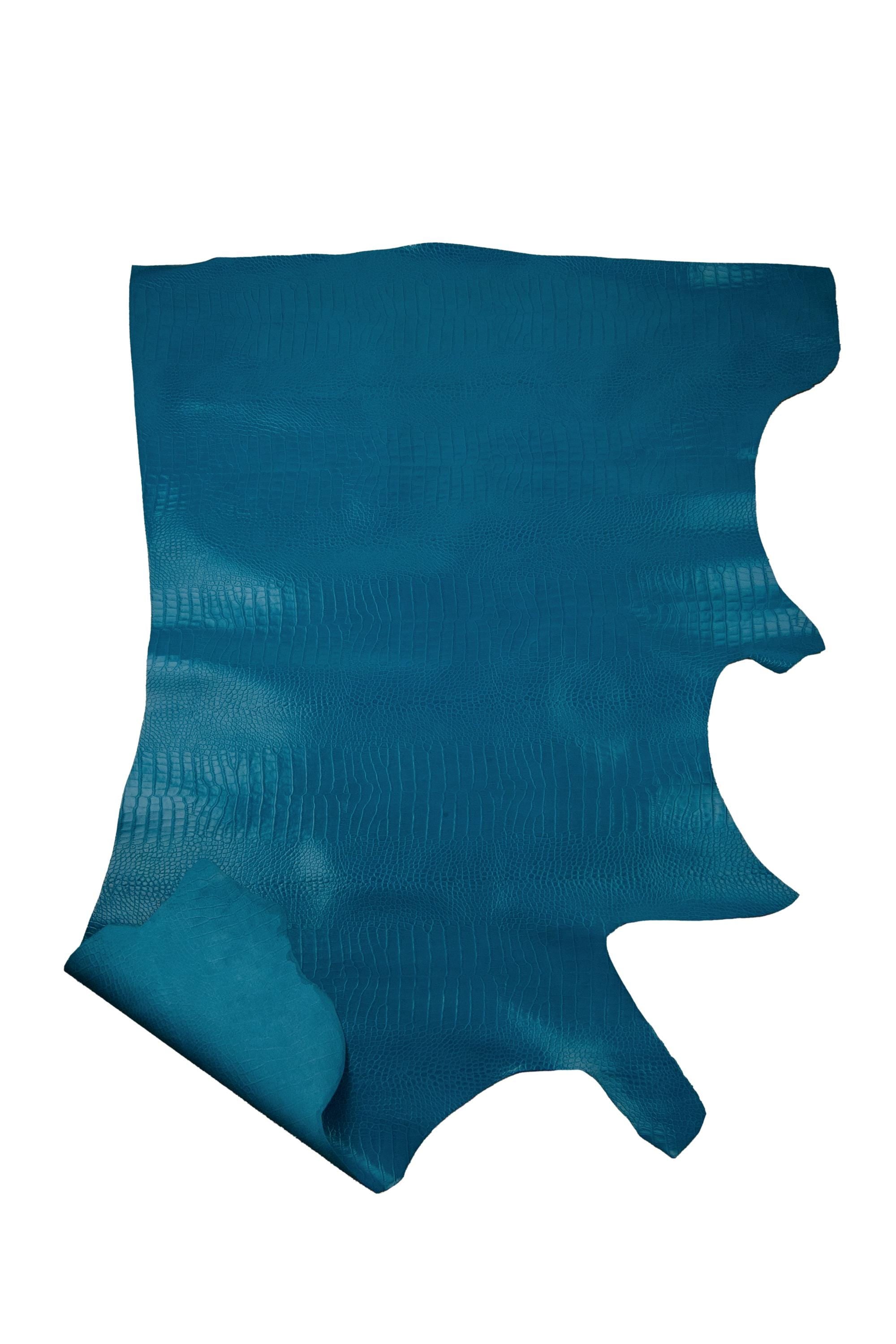 Blue CROCODILE EMBOSSED leather skin, glossy soft printed calfskin, elegant cowhide for crafters B19289-ST La Garzarara