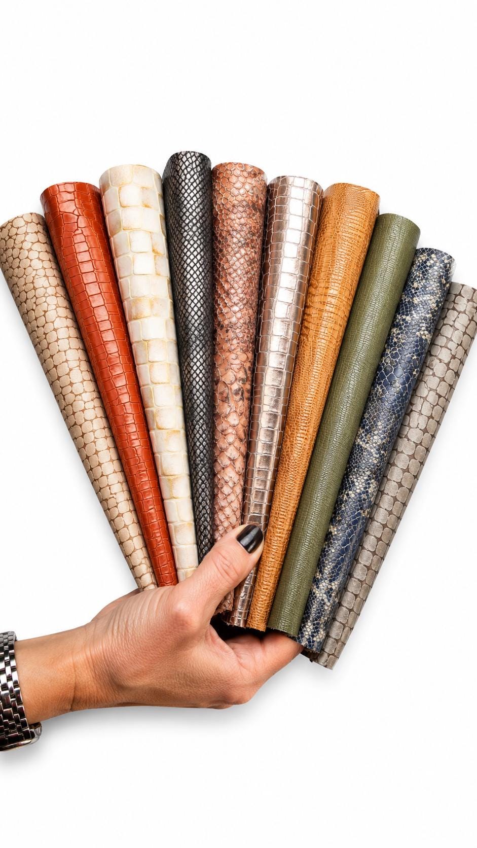 CROCODILE leather scraps, mix croc offcuts, renmants embossed reptile pattern, renmants exotic print for accessories B097 La Garzarara