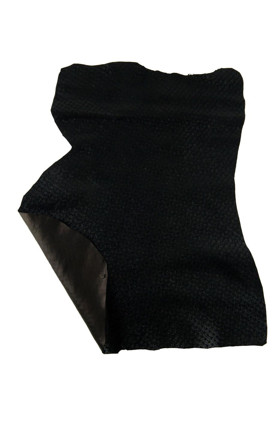 Black EMBOSSED leather hide, CHAIN printed goatskin, glossy soft hide for crafters B19201-TB La Garzarara