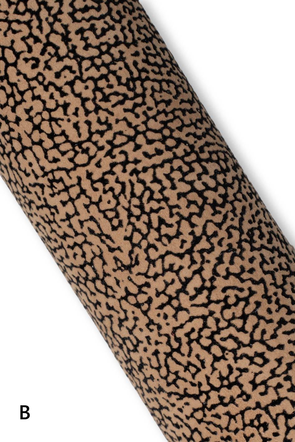 Embossed SUEDE leather skin, pebble GRAIN printed goatskin, soft material for crafting in different colors B19251-TU La Garzarara