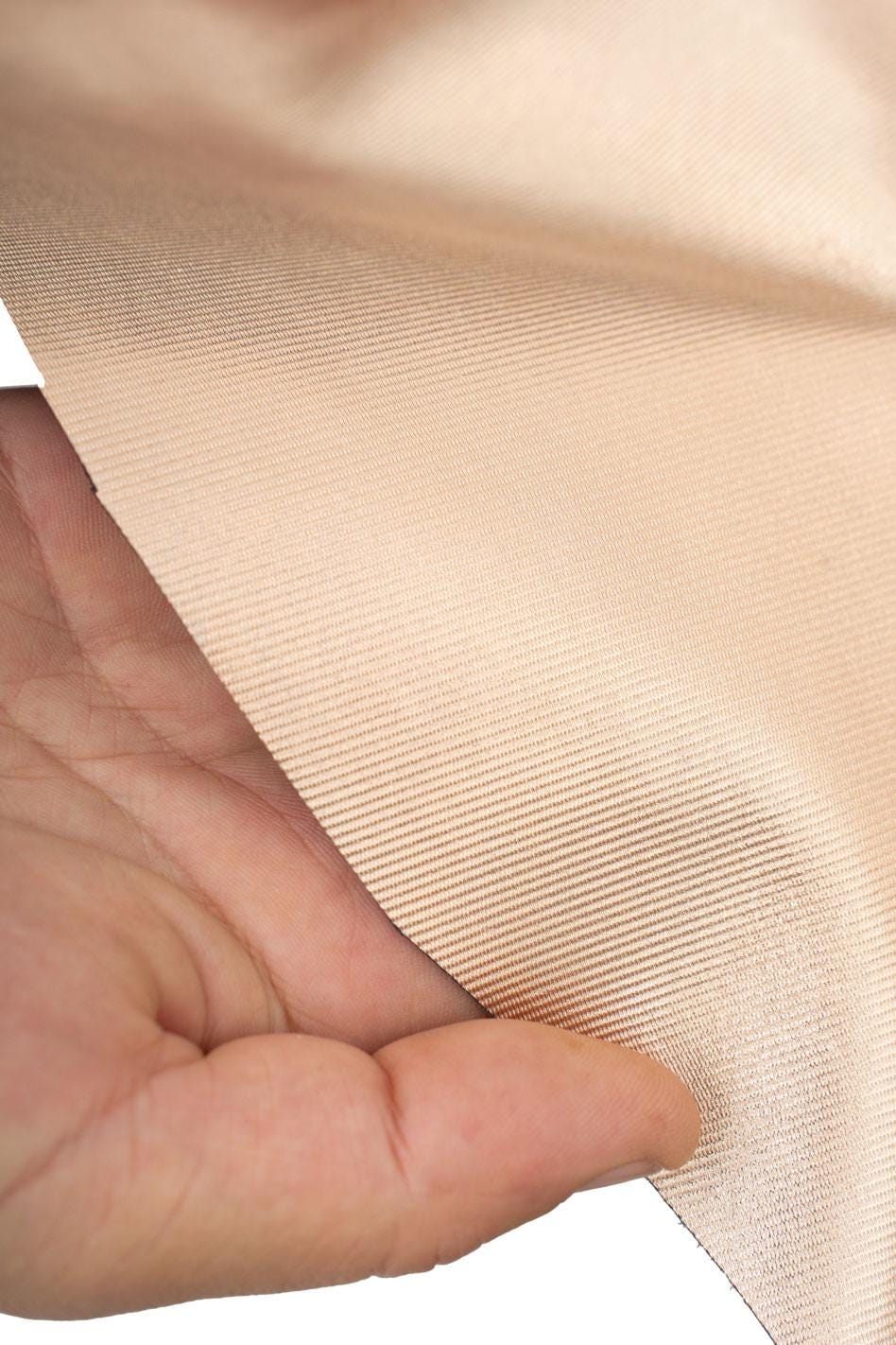 Rose gold METALLIC leather skin, pink BRIGHT soft goatskin, tiny print on soft hide, for hobbyists B19554-MT La Garzarara