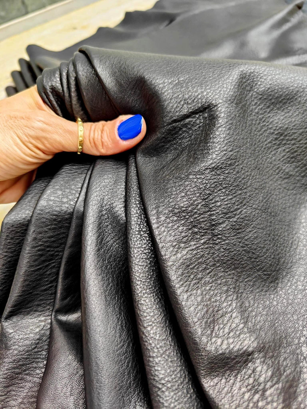 Premium Set of 8 black NAPPA lambskin leather skin for garnments, Soft very thin black lamb hides for clothing B18837-TB La Garzarara