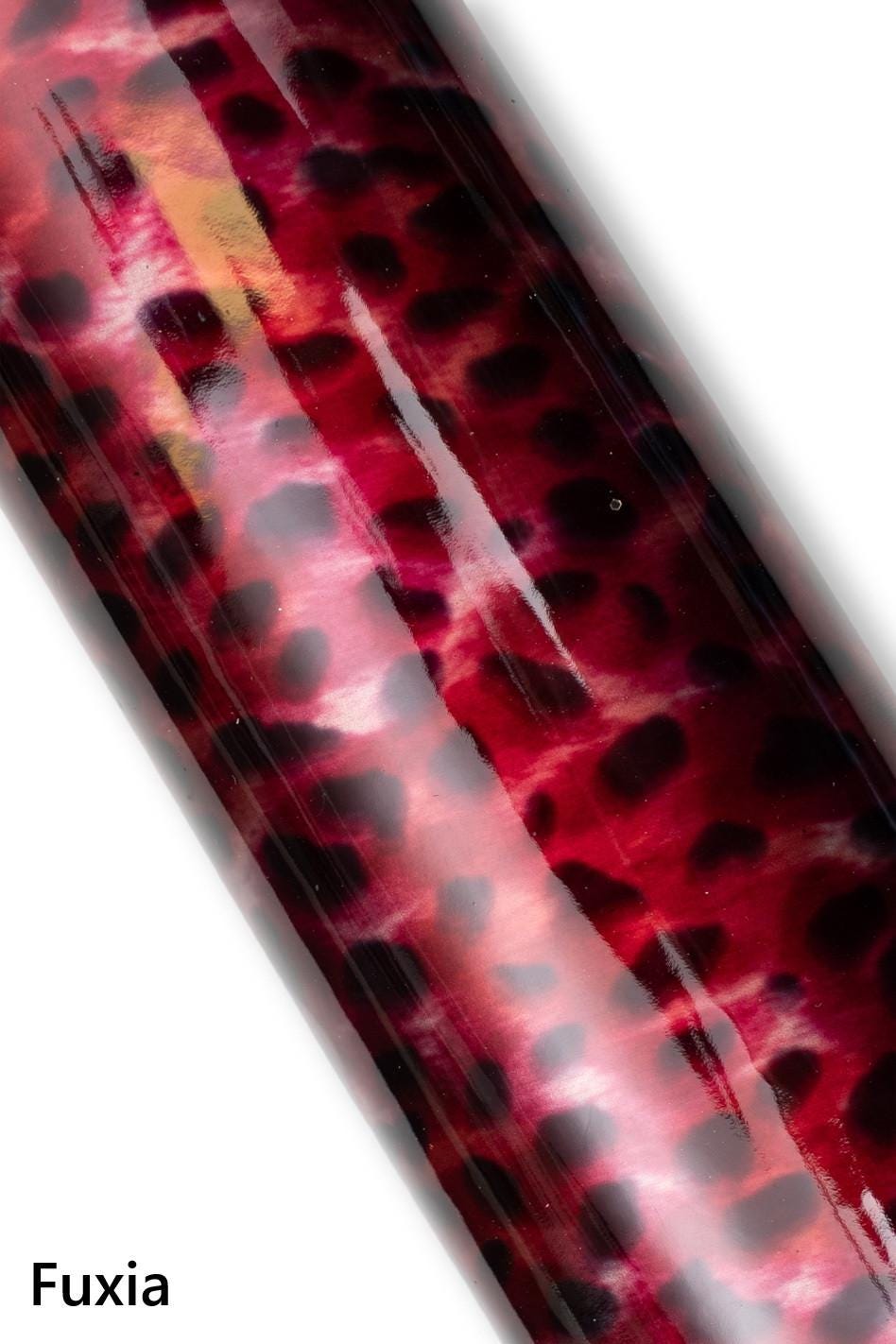 LEOPARD textured PATENT leather skin, animal printed goatskin, cheetah pattern on glossy hide, ideal for diy projects B19256-ST La Garzarara