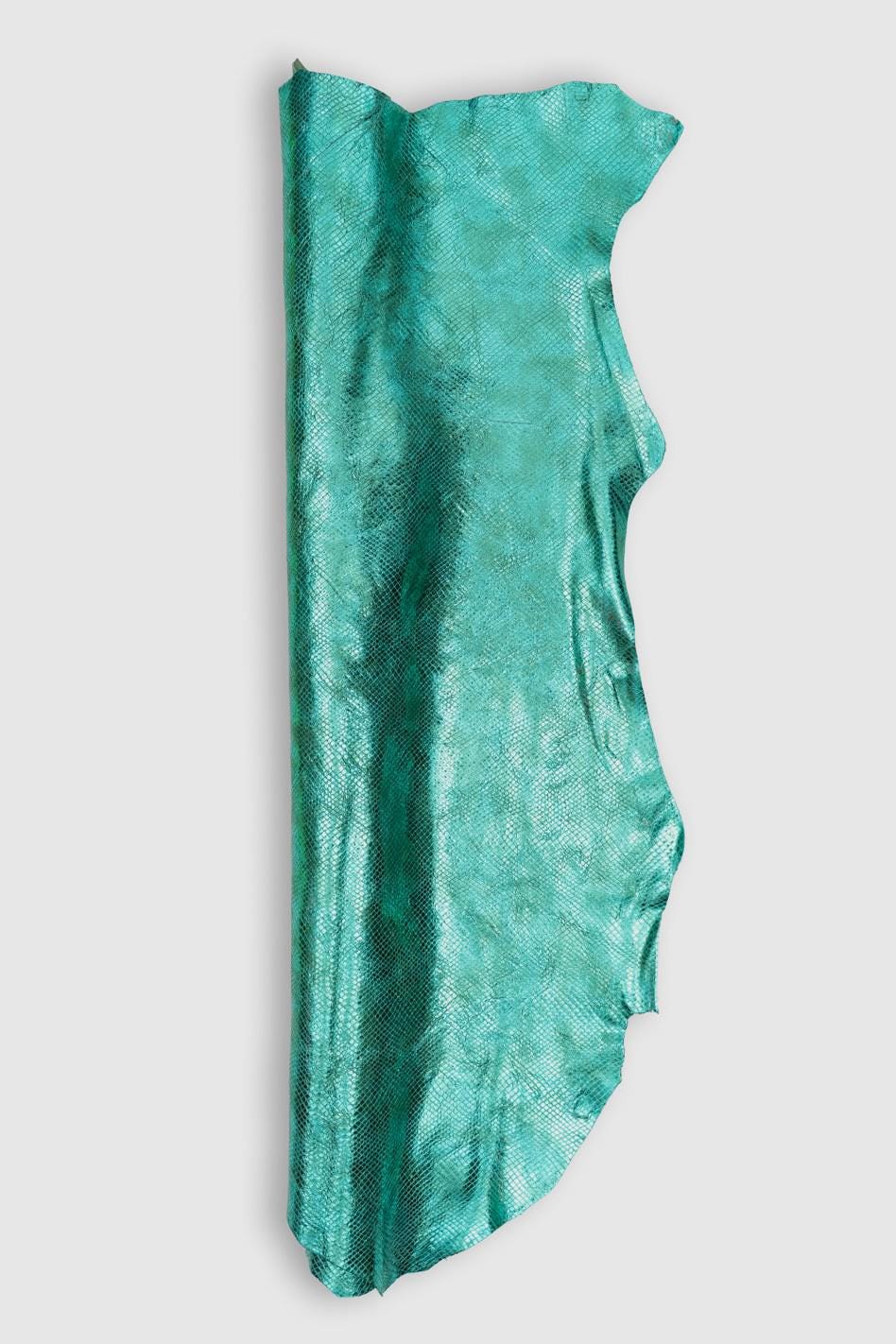 Set of 3 green METALLIC leather skins, shaded and REPTILE printed goatskins as per pictures, ideal for carfters B19510-MT(st) La Garzarara
