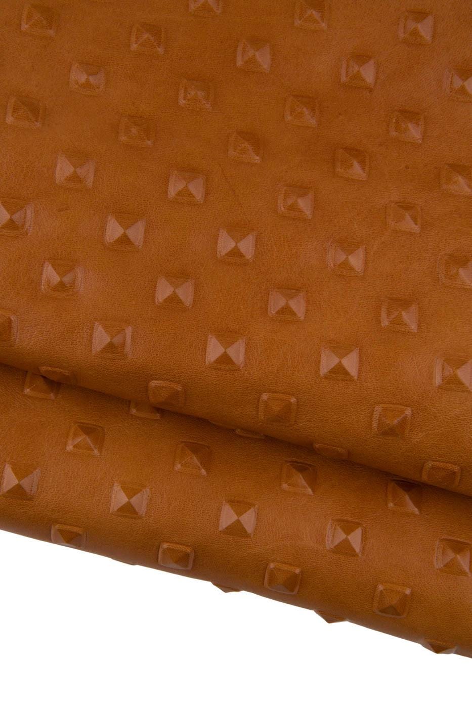 Tan brown EMBOSSED leather skin, glossy soft goatskin, RELIEF printed hide, 0.6 - 0.8 mm B19384-ST La Garzarara