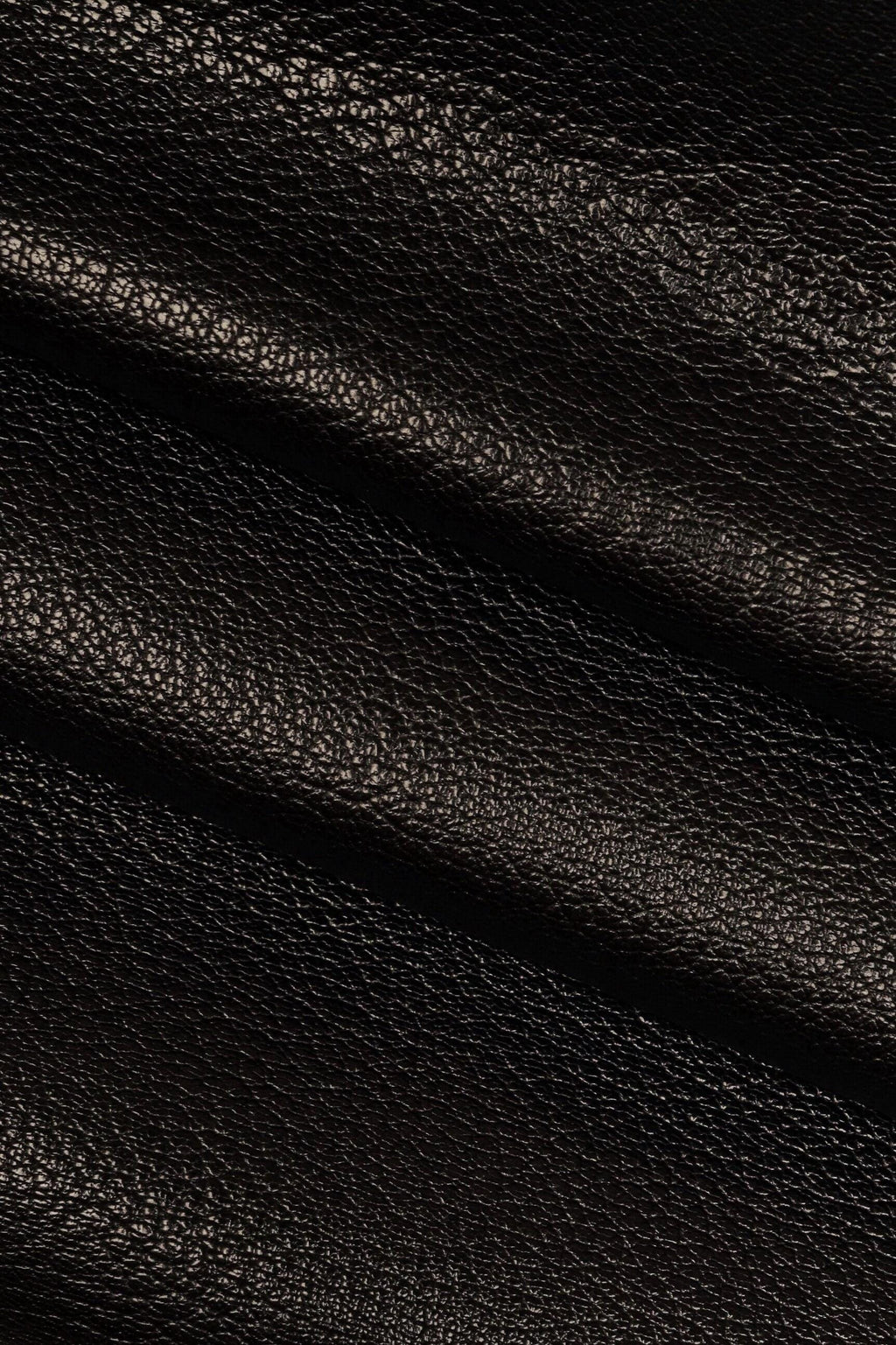 Black tiny PEBBLE GRAIN printed goatskin, soft tumbled leather skin, italian semi glossy material for bags, wallets B19875-TB La Garzarara
