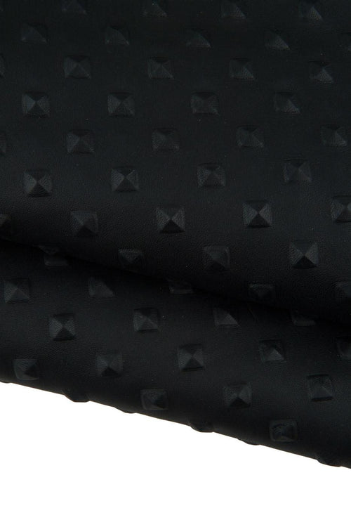 Black EMBOSSED leather skin, soft matt goatskin, RELIEF printed hide, 0.7 - 0.9 mm B19373-ST La Garzarara