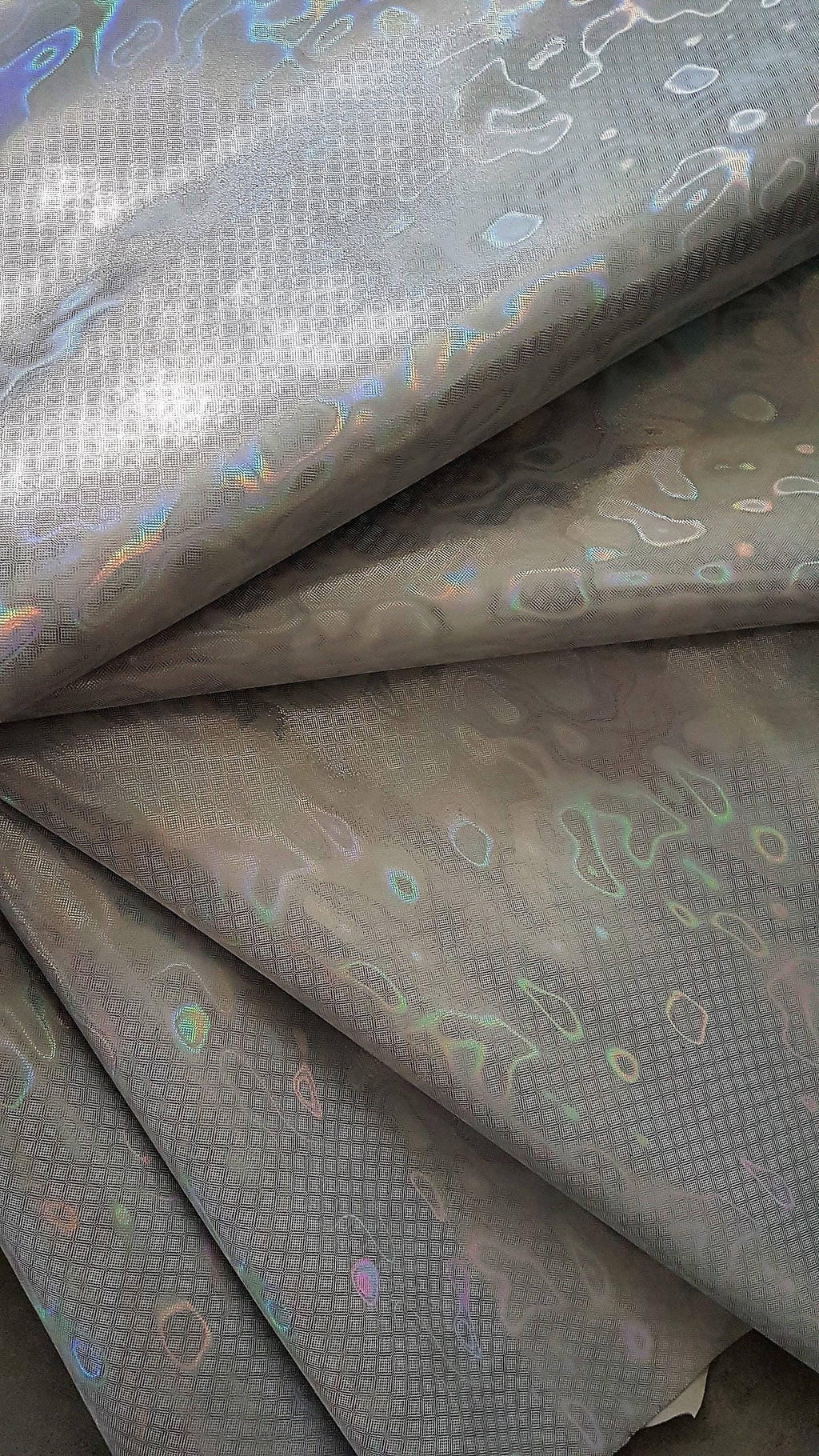 Silver HOLOGRAPHIC leather skin, IRIDESCENT metallic suede goatskin, perfect for hobbists B17090-MT(st) La Garzarara