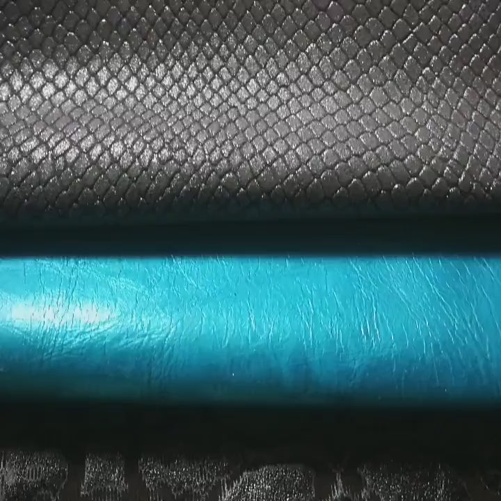Blue grey leather scraps , random pieces of skins mix of prints and solid offucts  for crafts 10 or 15 pcs B094 La Garzarara